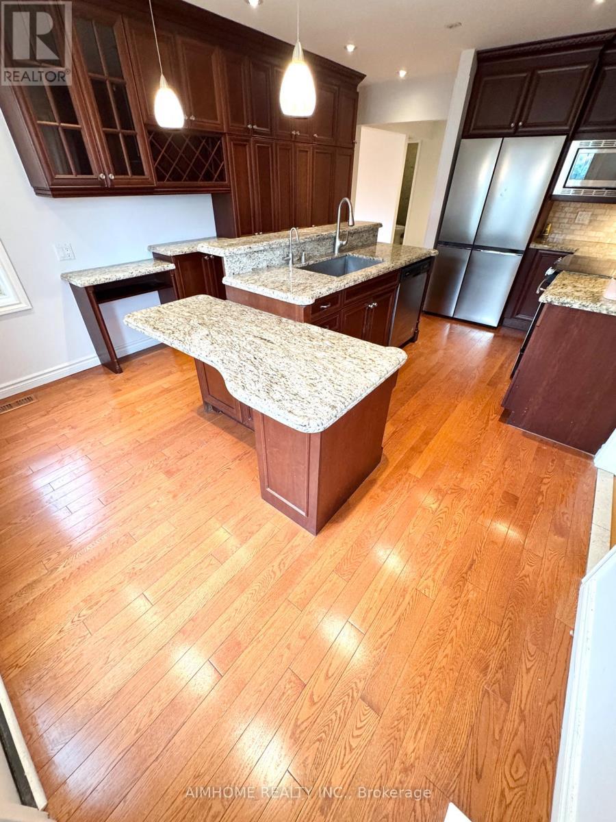 119 Cooperage Crescent, Richmond Hill, ON - Indoor Photo Showing Kitchen