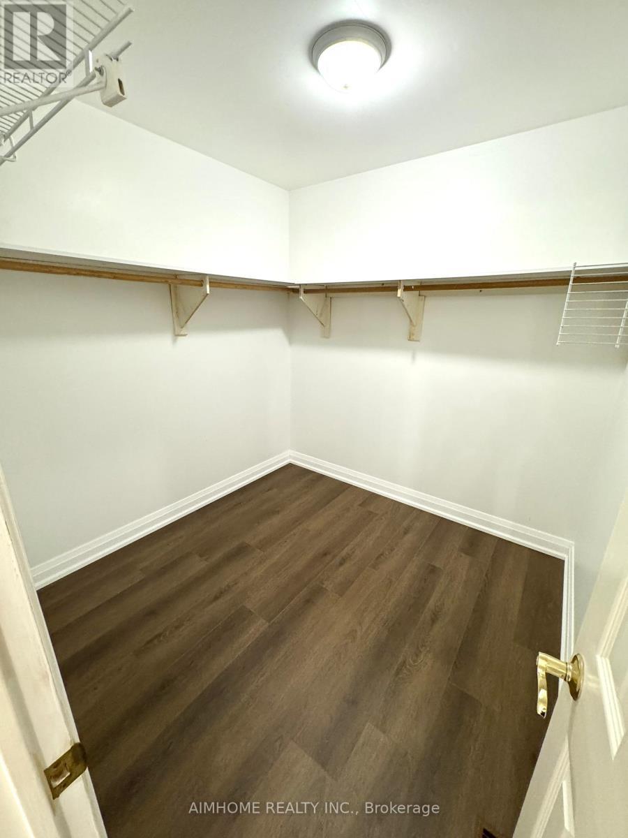 119 Cooperage Crescent, Richmond Hill, ON - Indoor With Storage