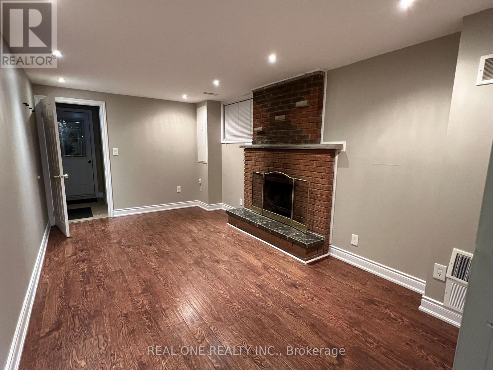 entrance to living - 463 Cavell Drive, Mississauga, ON - Indoor With Fireplace