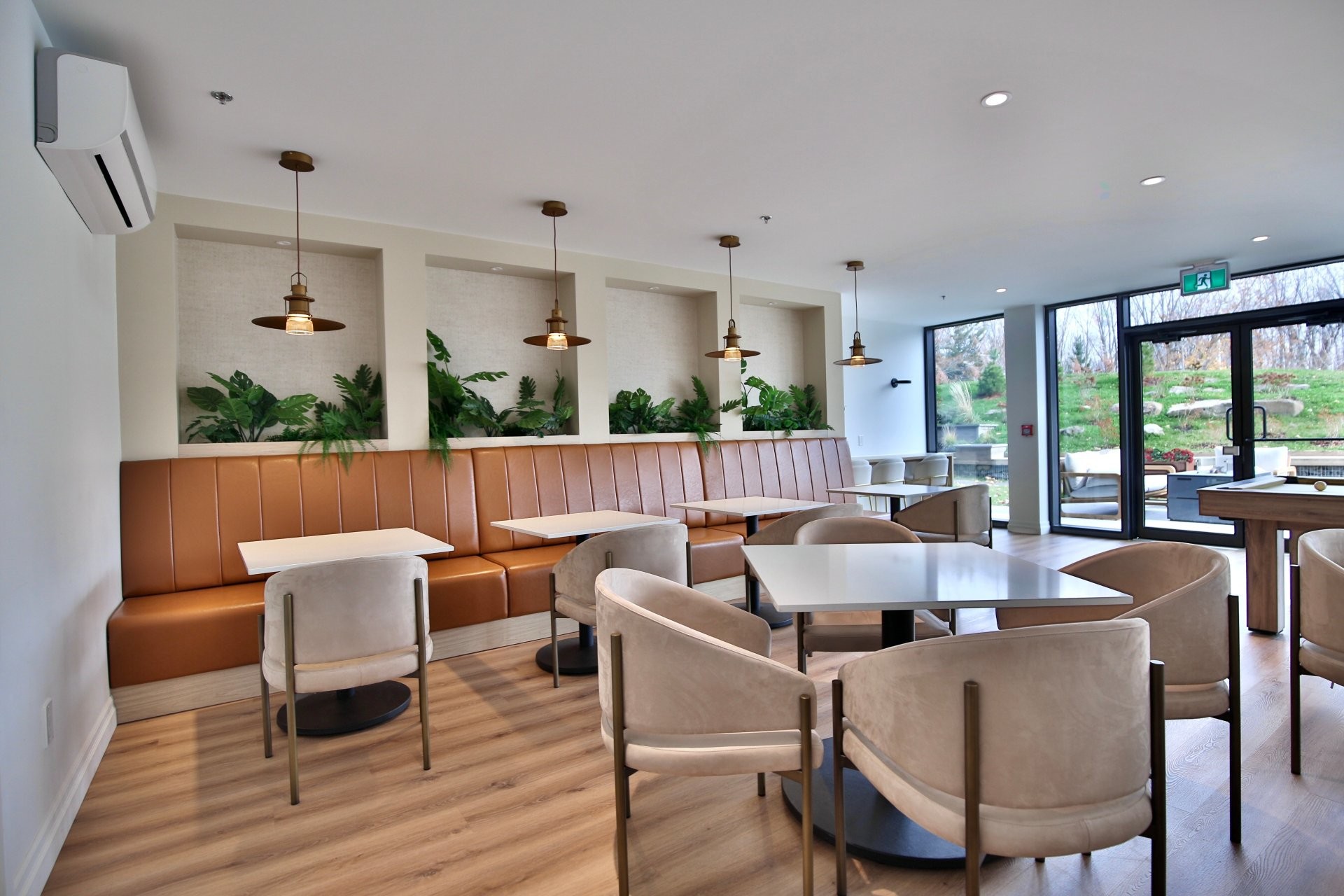 Common room - 112-2100 Rue Benoit, Saint-Bruno-De-Montarville, QC - Indoor Photo Showing Dining Room