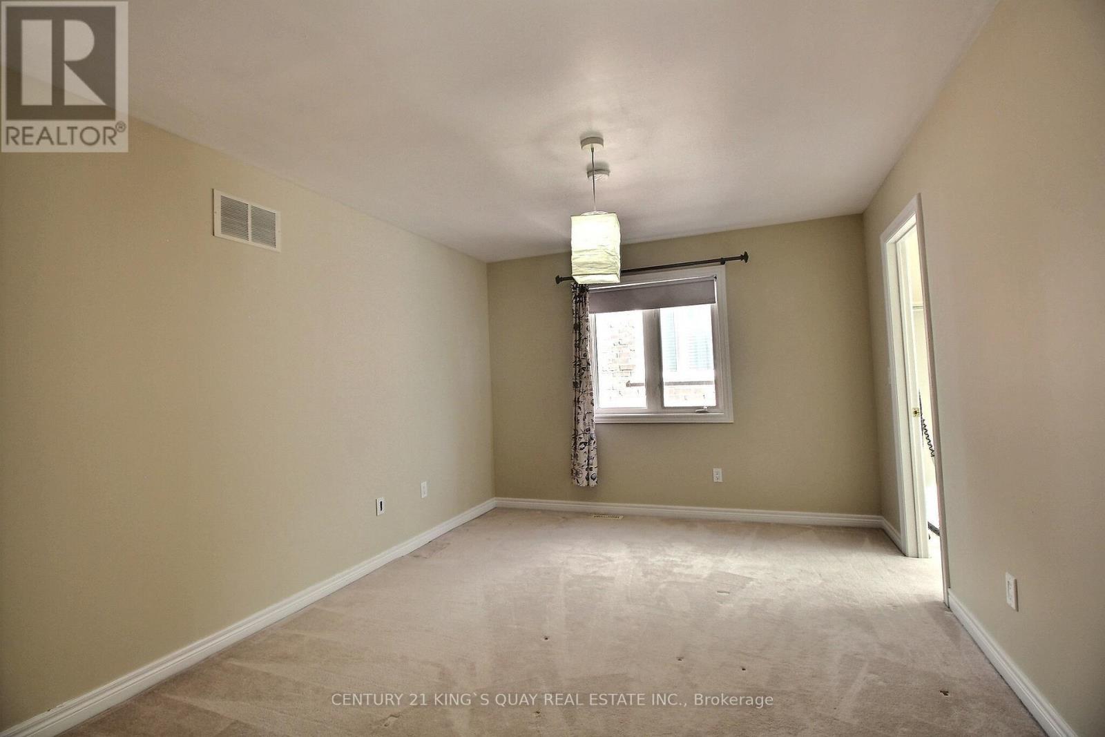 60 The Fairways, Markham, ON - Indoor Photo Showing Other Room