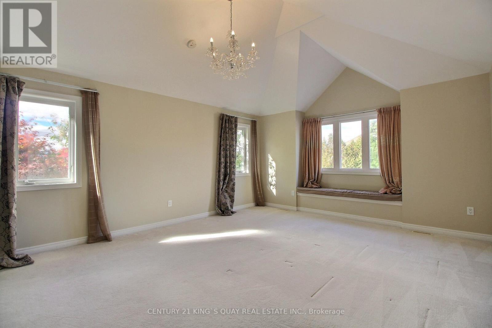 60 The Fairways, Markham, ON - Indoor Photo Showing Other Room