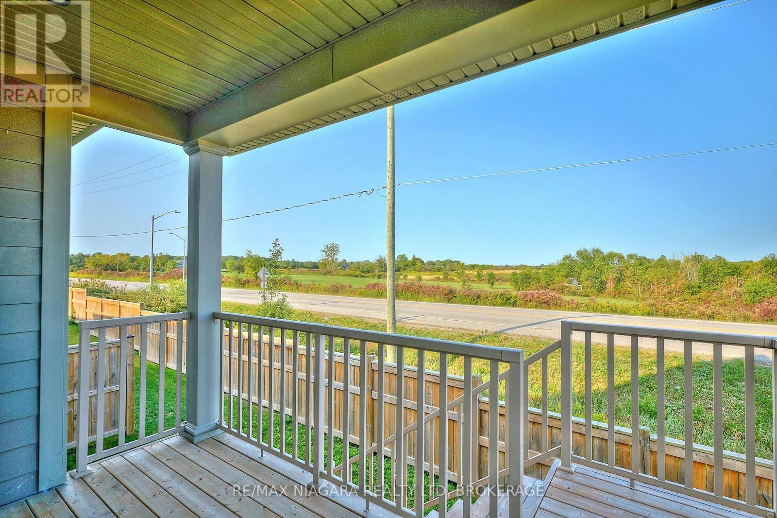 3947 Mitchell Crescent, Fort Erie (Black Creek), ON - Outdoor With Deck Patio Veranda With Exterior