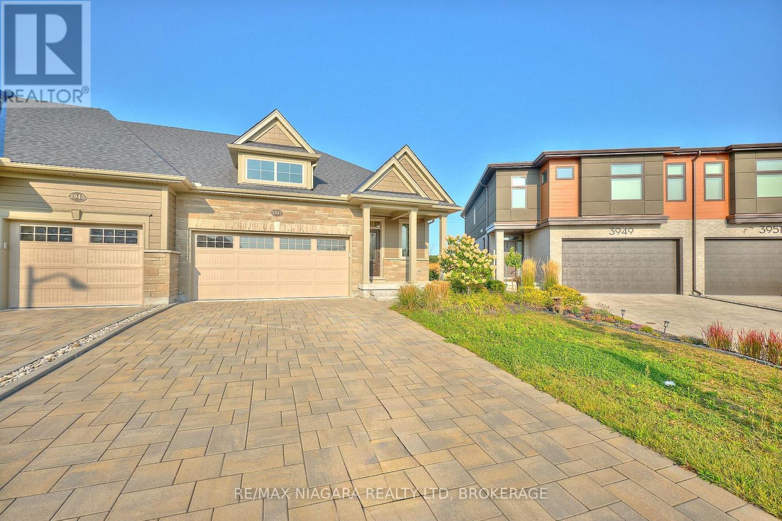 3947 Mitchell Crescent, Fort Erie (Black Creek), ON - Outdoor With Facade