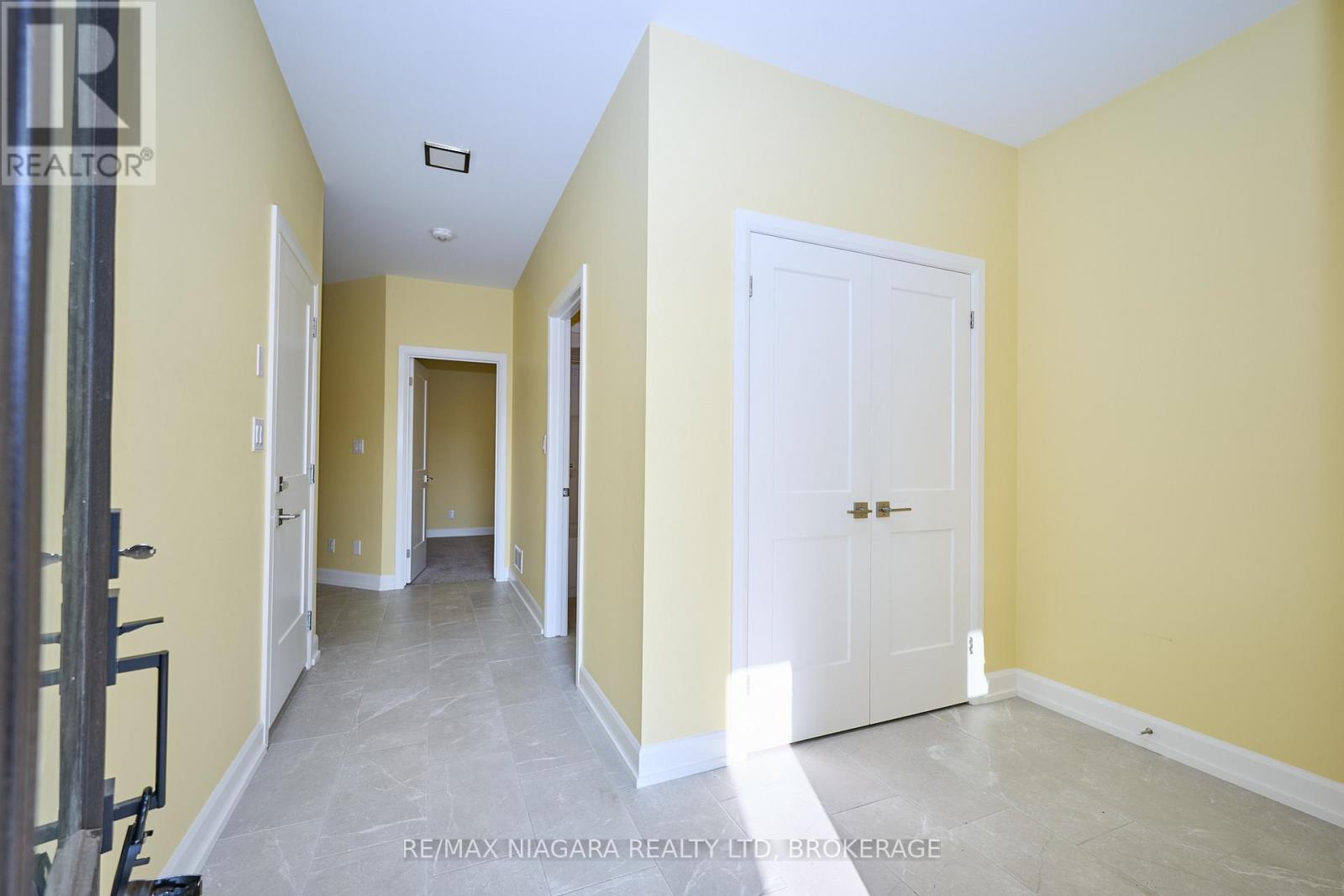 3947 Mitchell Crescent, Fort Erie (Black Creek), ON - Indoor Photo Showing Other Room