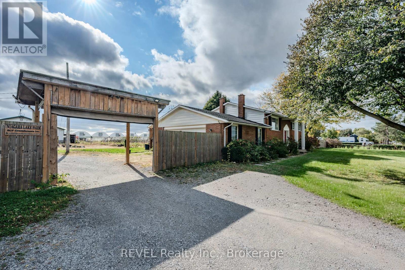 1269 1273 Larkin Road E, Niagara-On-The-Lake (River), ON