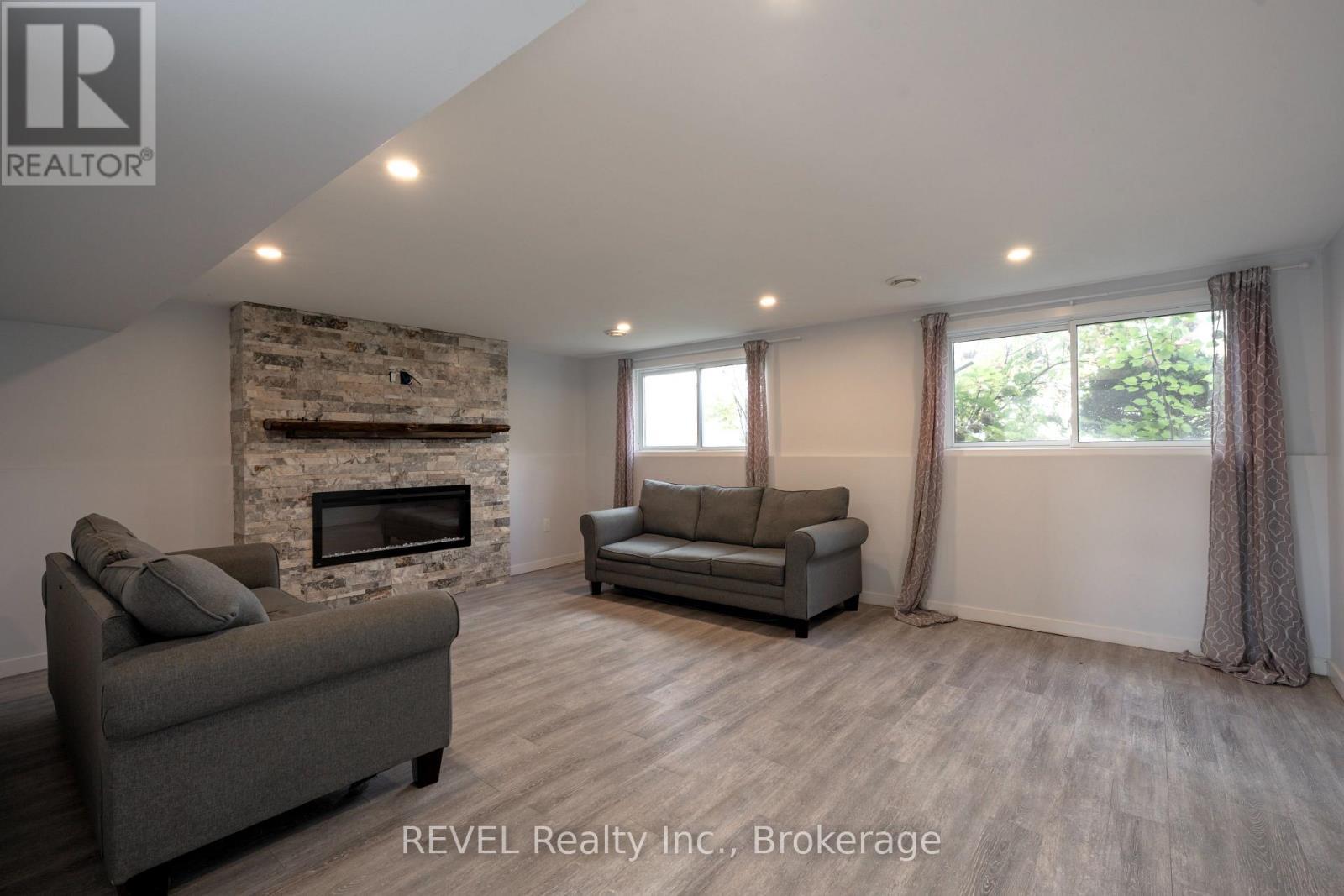 1269 1273 Larkin Road E, Niagara-On-The-Lake (River), ON