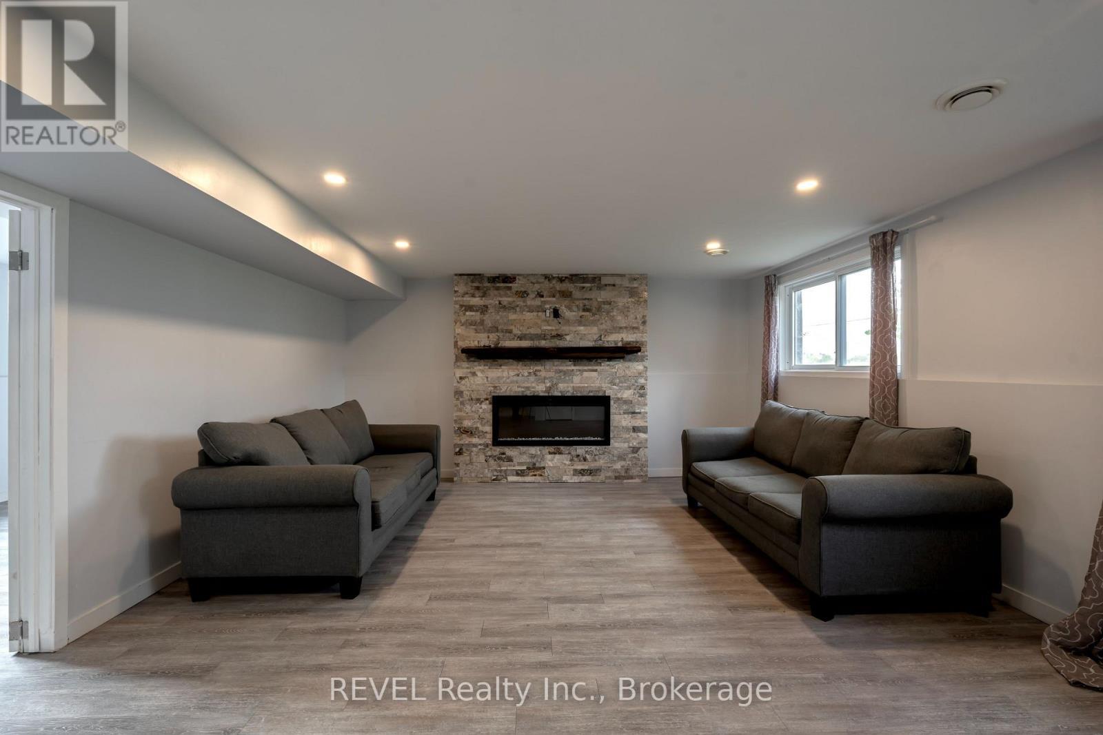 1269 1273 Larkin Road E, Niagara-On-The-Lake (River), ON