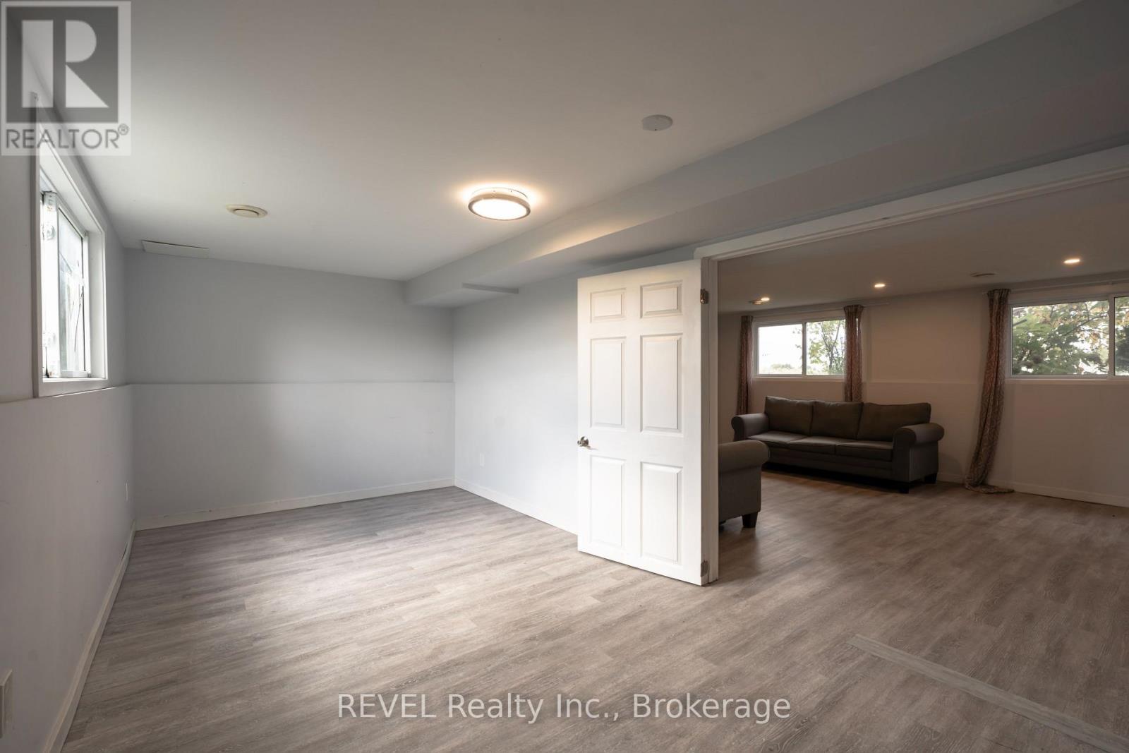 1269 1273 Larkin Road E, Niagara-On-The-Lake (River), ON