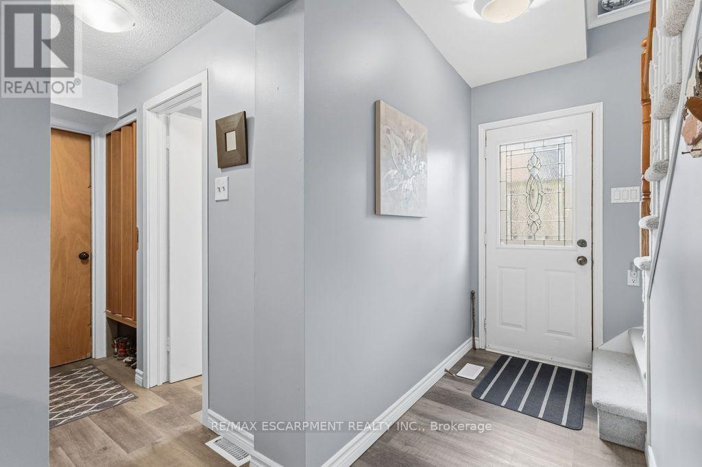 5119 Cherryhill Crescent, Burlington, ON - Indoor Photo Showing Other Room