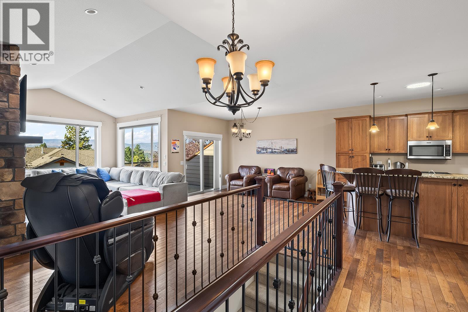 3431 Camelback Drive, Kelowna, BC - Indoor