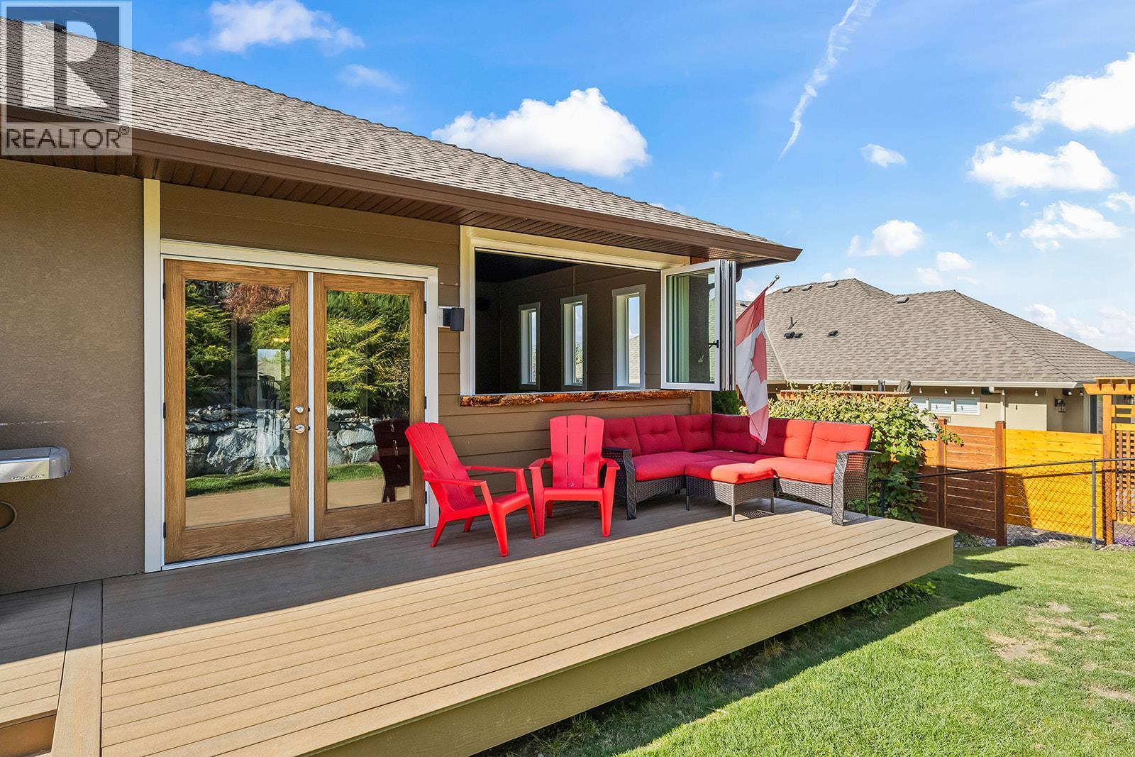 3431 Camelback Drive, Kelowna, BC - Outdoor With Deck Patio Veranda