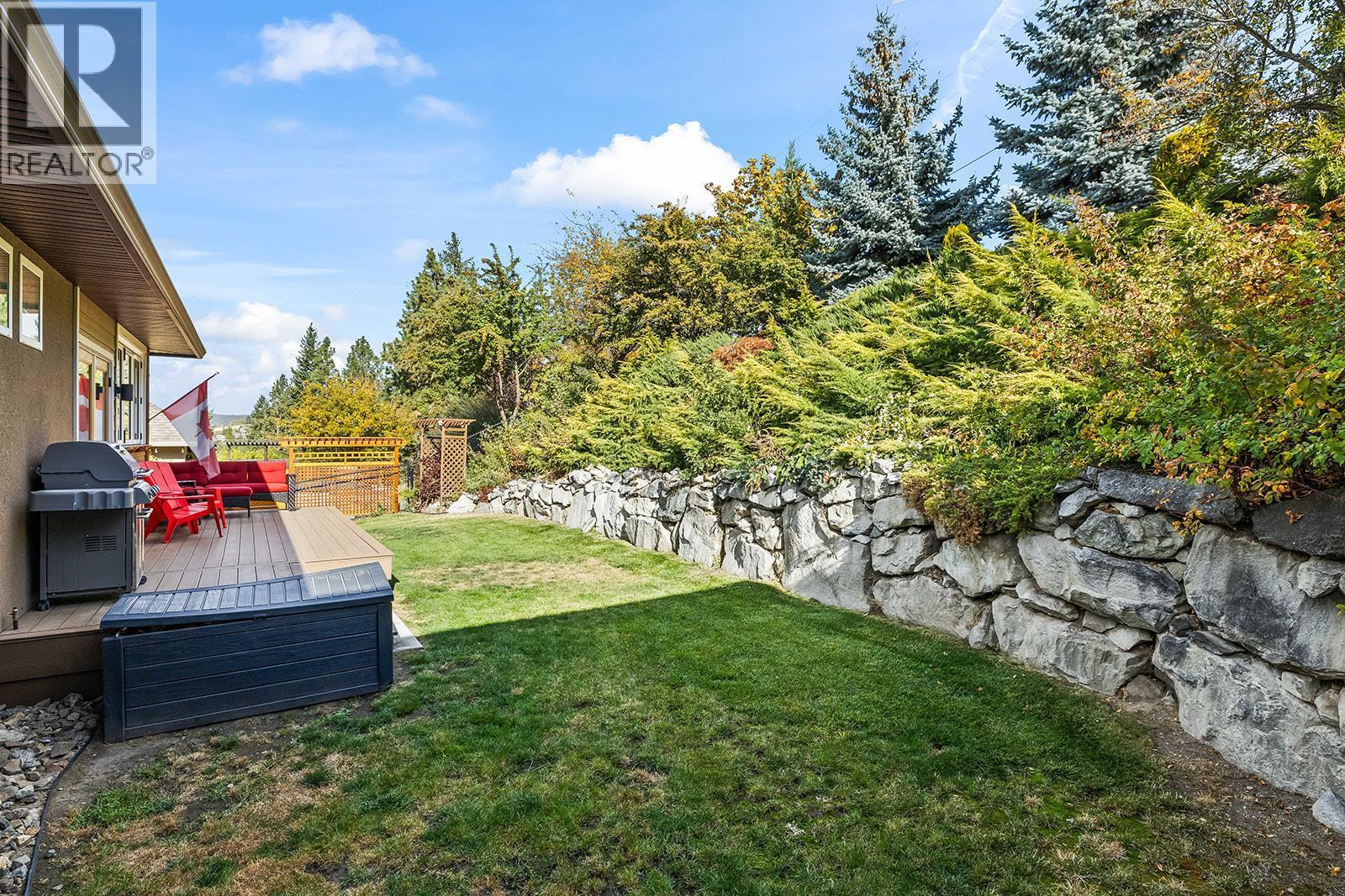 3431 Camelback Drive, Kelowna, BC - Outdoor With Deck Patio Veranda