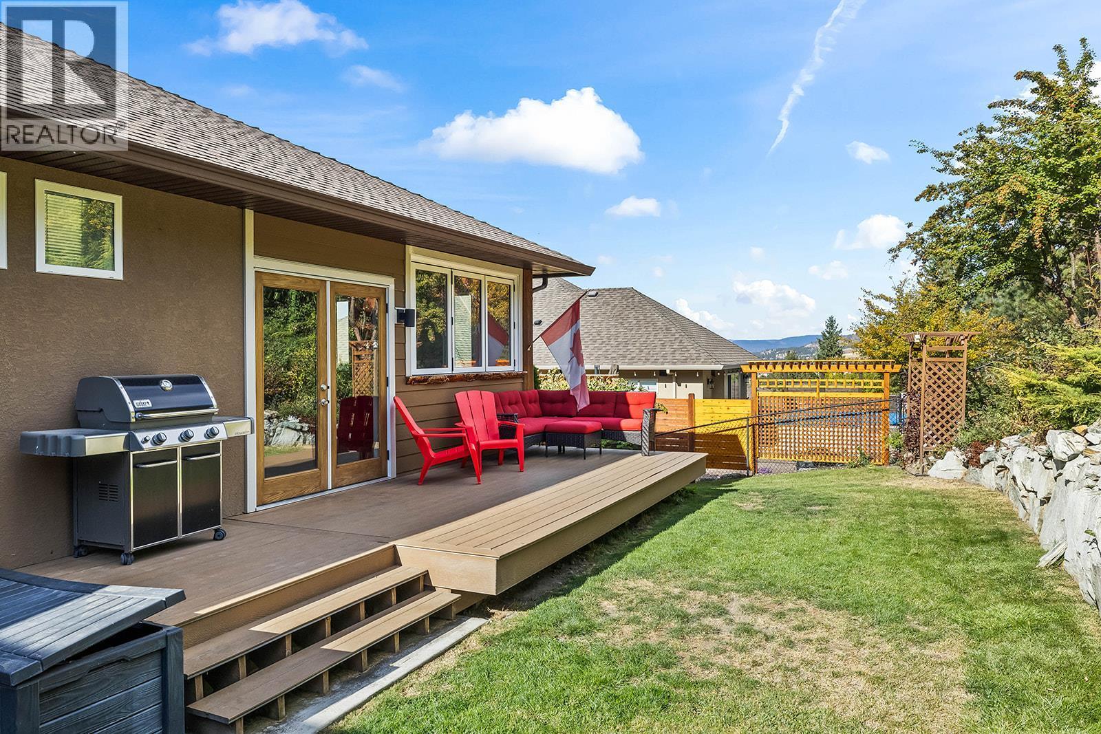 3431 Camelback Drive, Kelowna, BC - Outdoor With Deck Patio Veranda