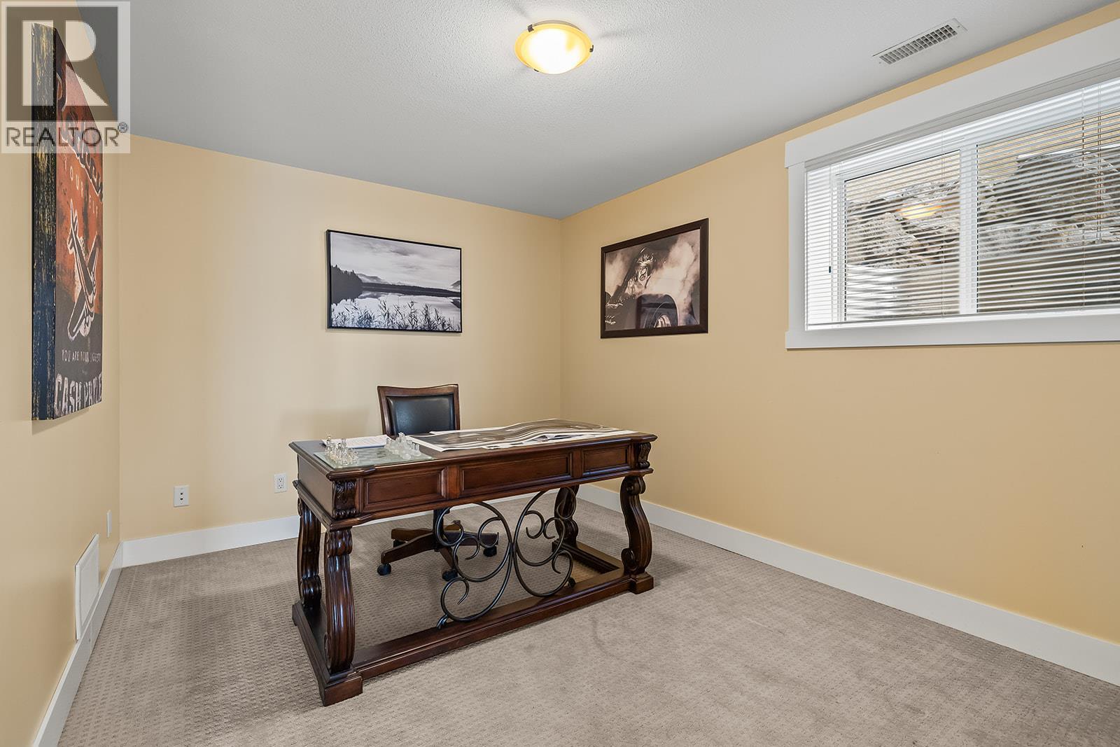 3431 Camelback Drive, Kelowna, BC - Indoor