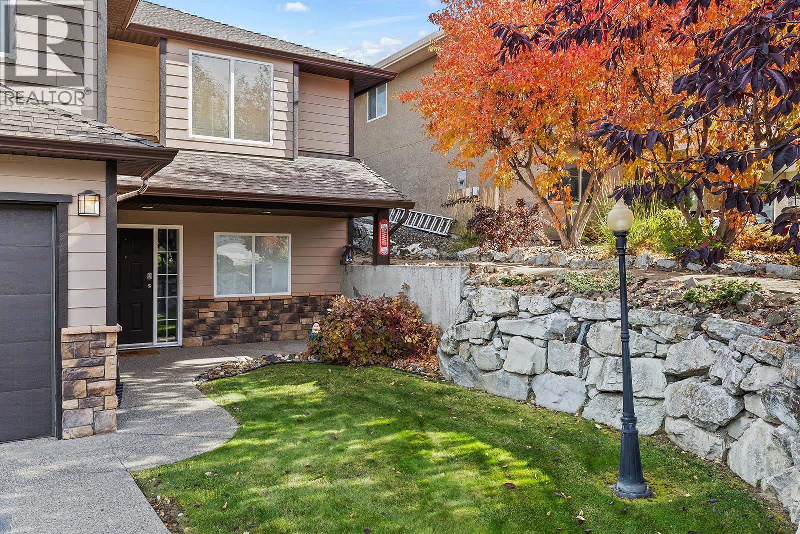 3431 Camelback Drive, Kelowna, BC - Outdoor