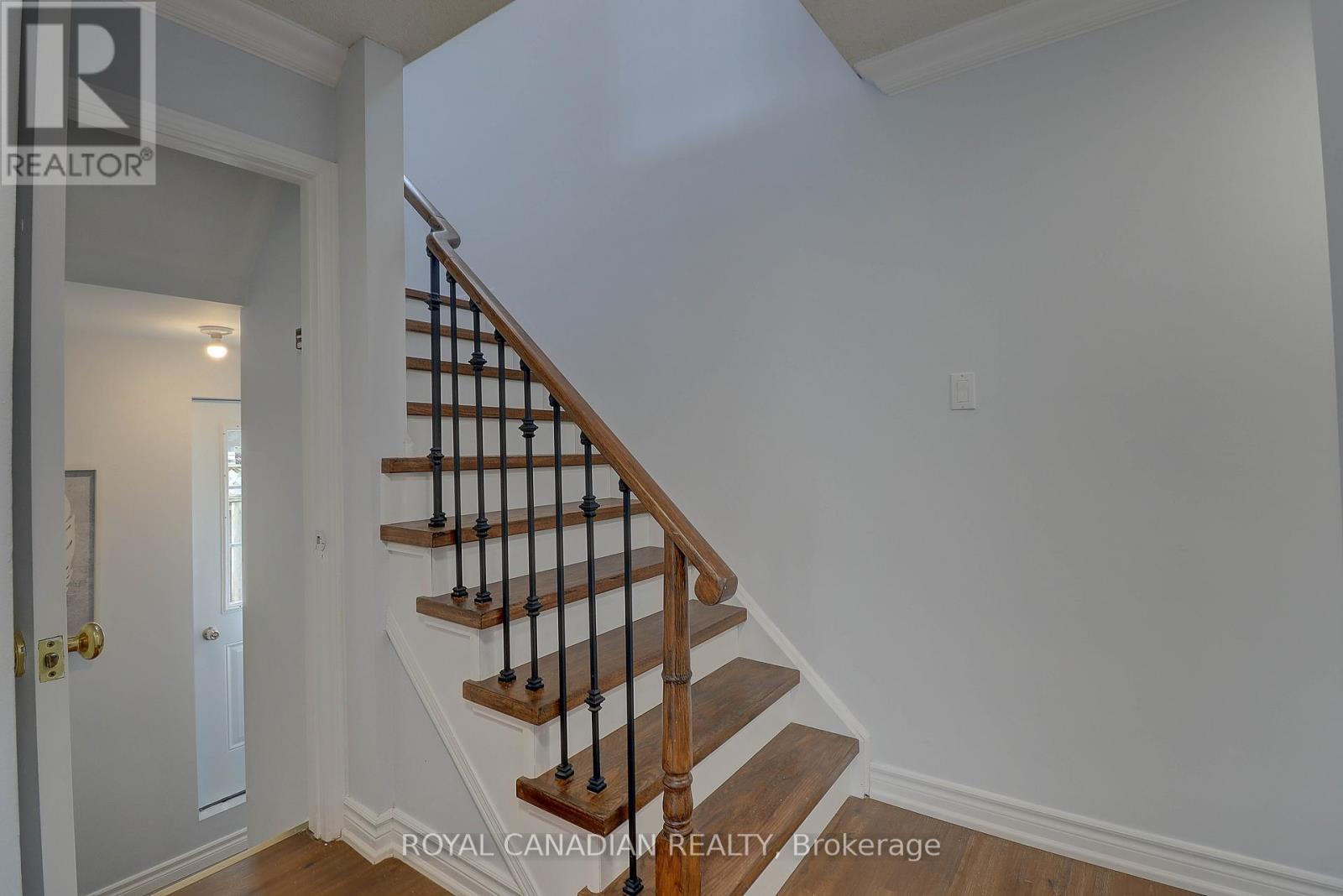 40 Doncaster Crescent, Clarington, ON - Indoor Photo Showing Other Room