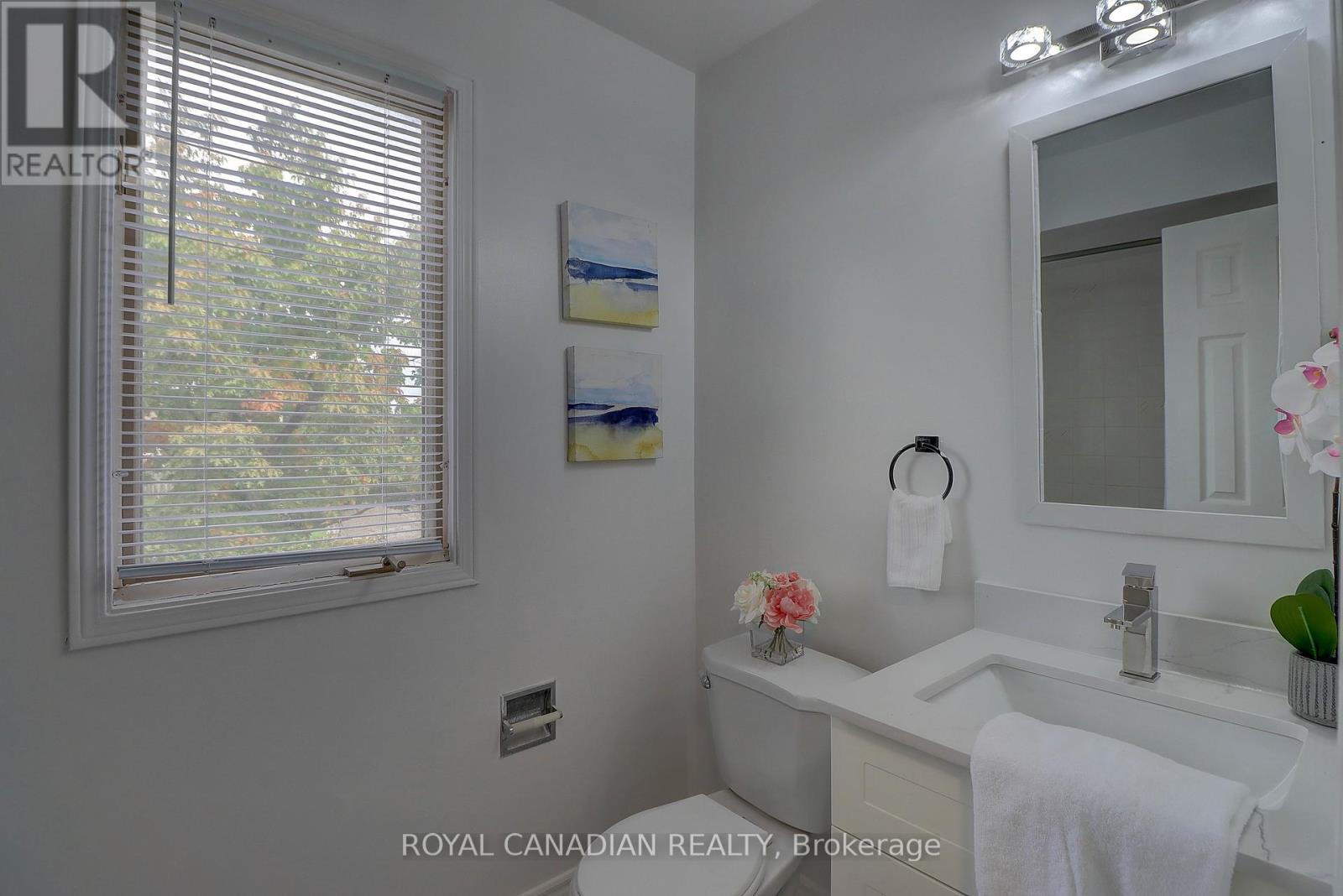 40 Doncaster Crescent, Clarington, ON - Indoor Photo Showing Bathroom