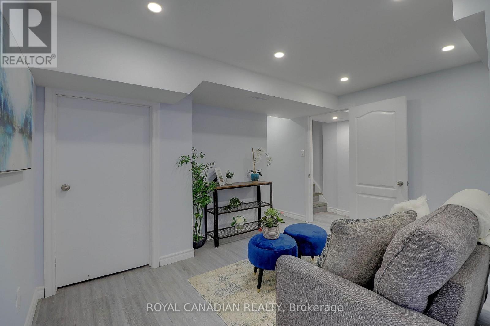 40 Doncaster Crescent, Clarington, ON - Indoor Photo Showing Other Room