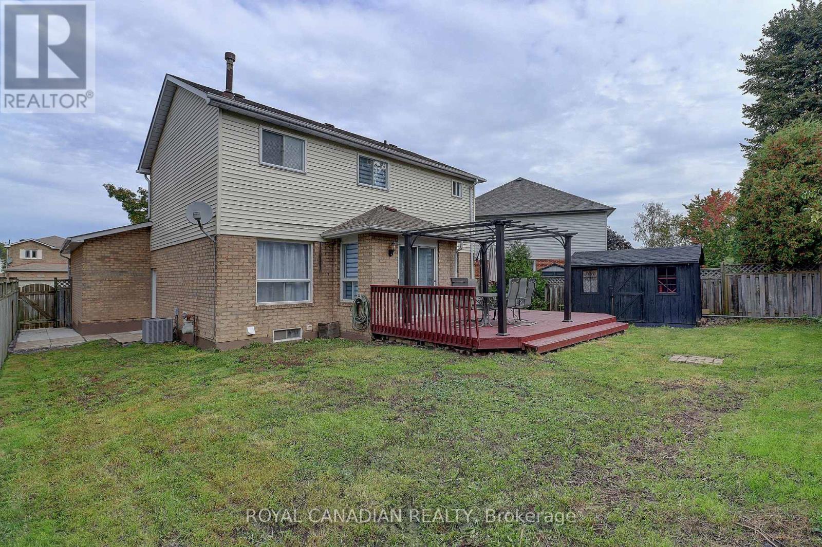 40 Doncaster Crescent, Clarington, ON - Outdoor With Deck Patio Veranda