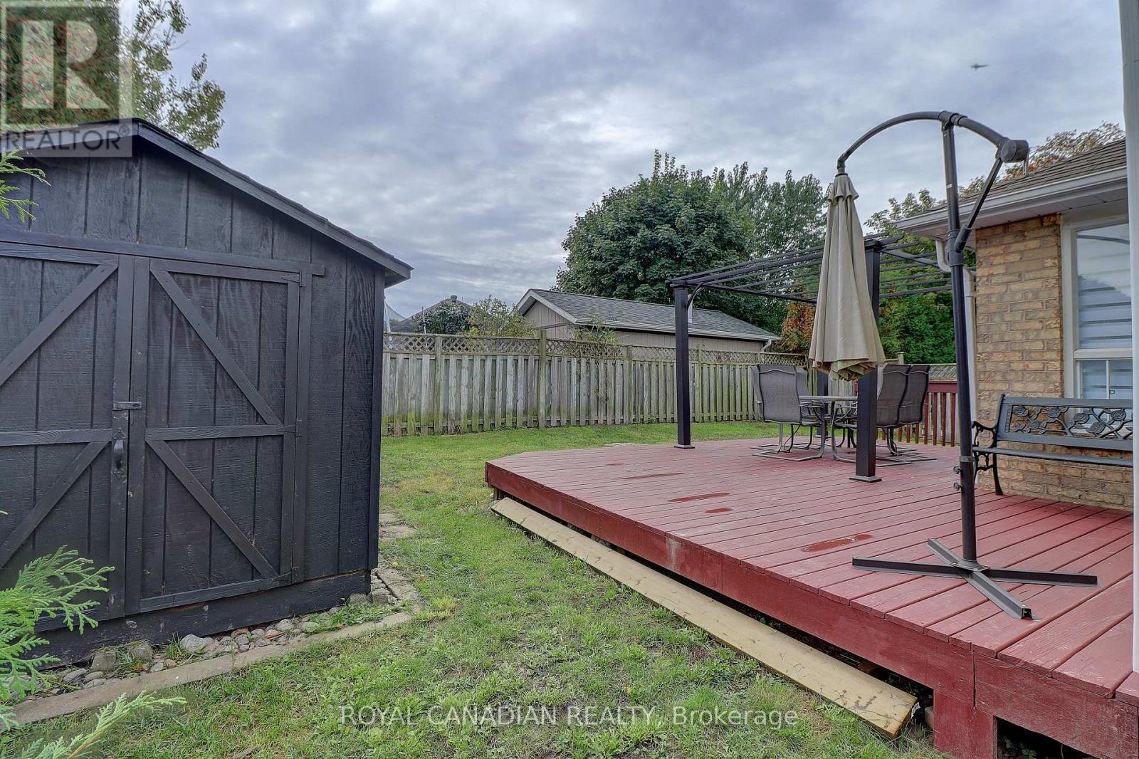 40 Doncaster Crescent, Clarington, ON - Outdoor With Deck Patio Veranda