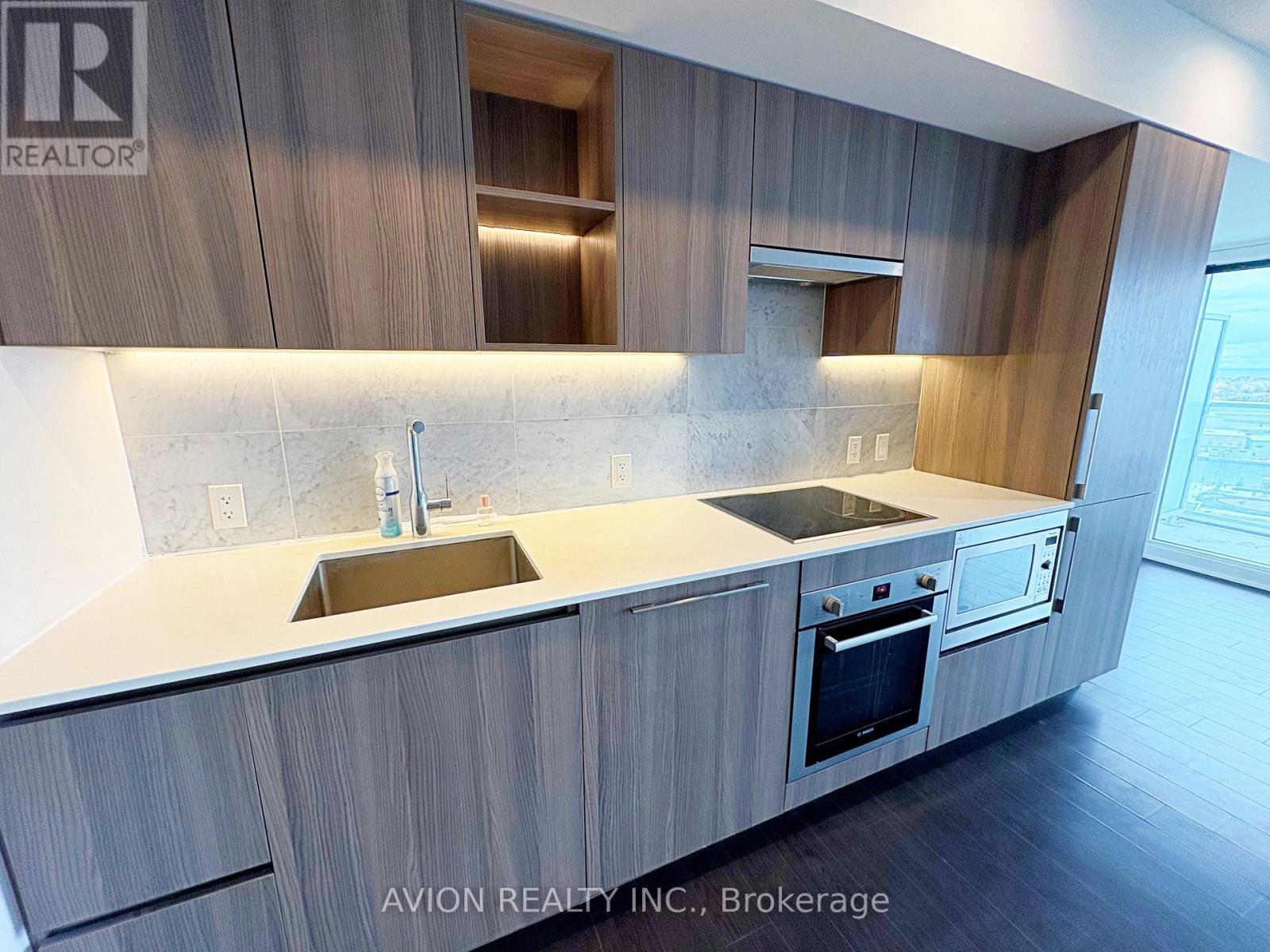 2516 - 17 Bathurst Street, Toronto, ON - Indoor Photo Showing Kitchen With Upgraded Kitchen