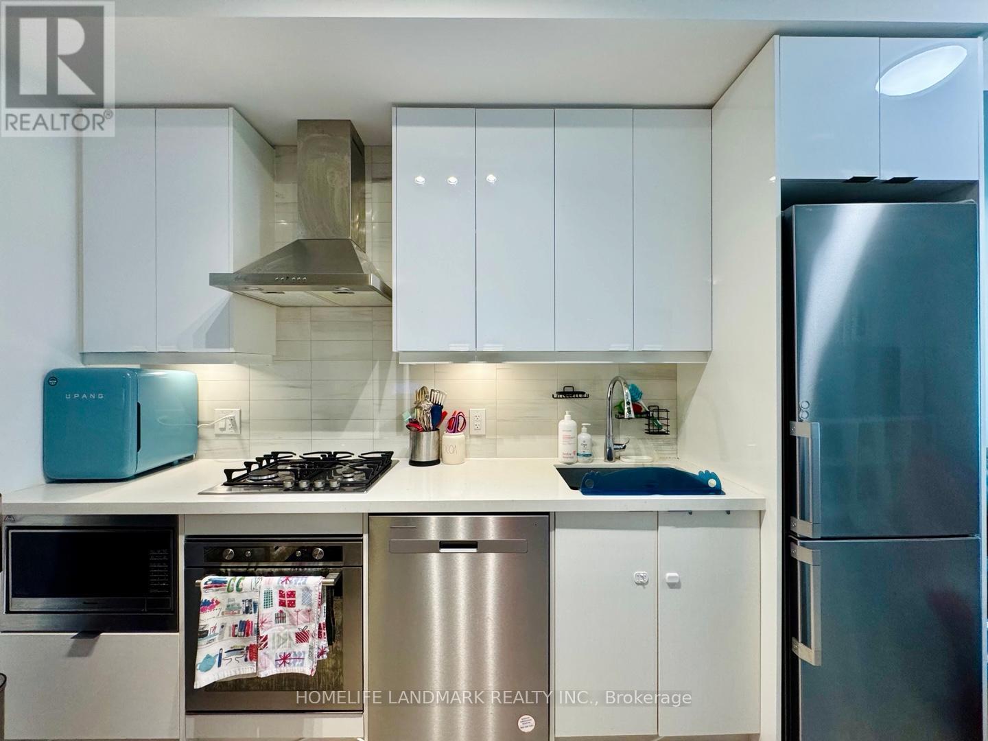 525 - 11750 Ninth Line, Whitchurch-Stouffville, ON - Indoor Photo Showing Kitchen With Upgraded Kitchen