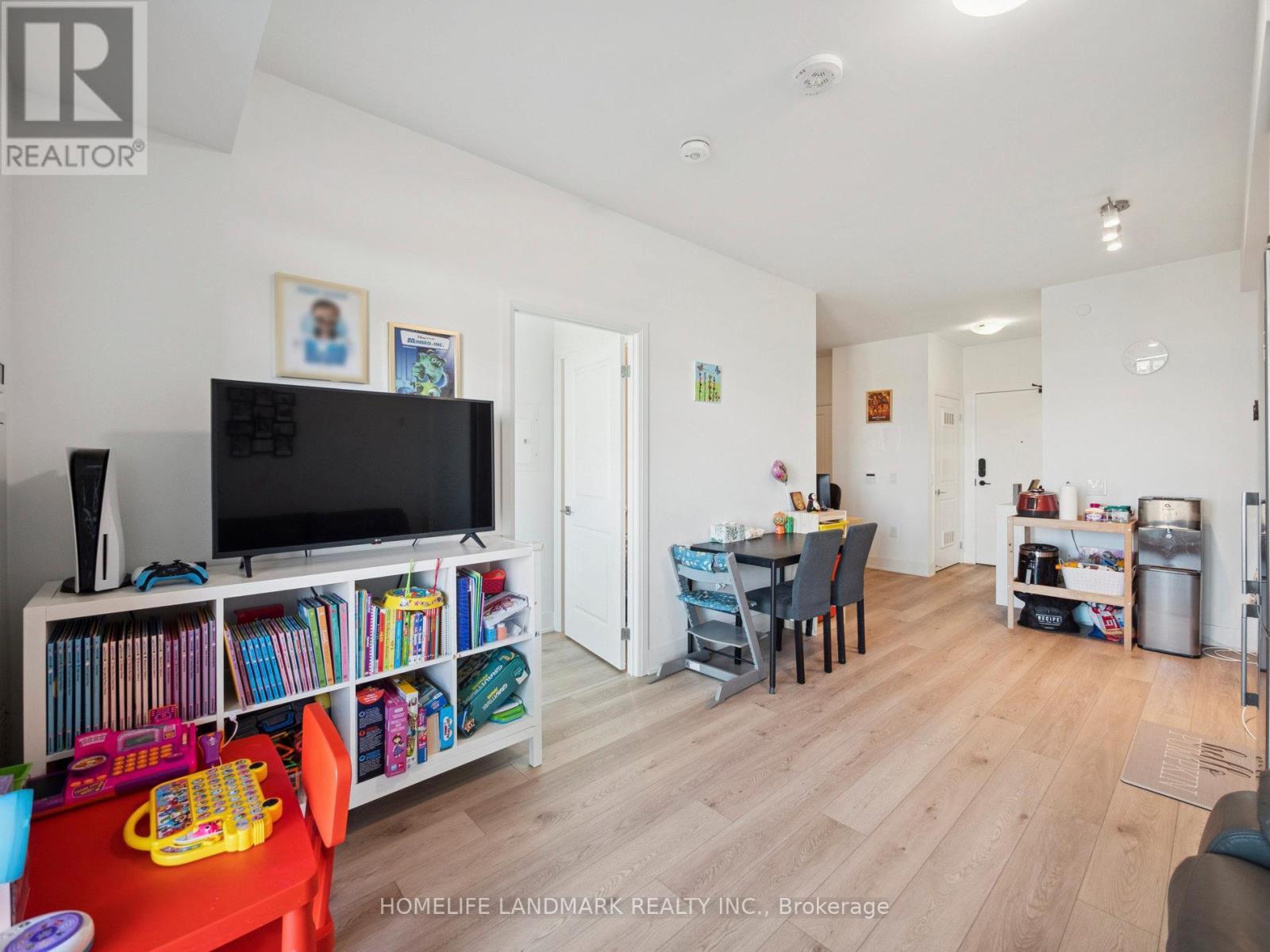 525 - 11750 Ninth Line, Whitchurch-Stouffville, ON - Indoor