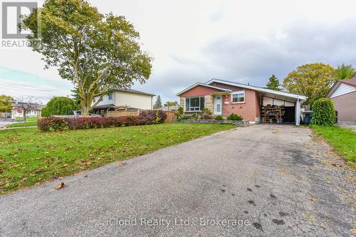 38 WELBECK DRIVE  Brampton, ON L6X 2L1