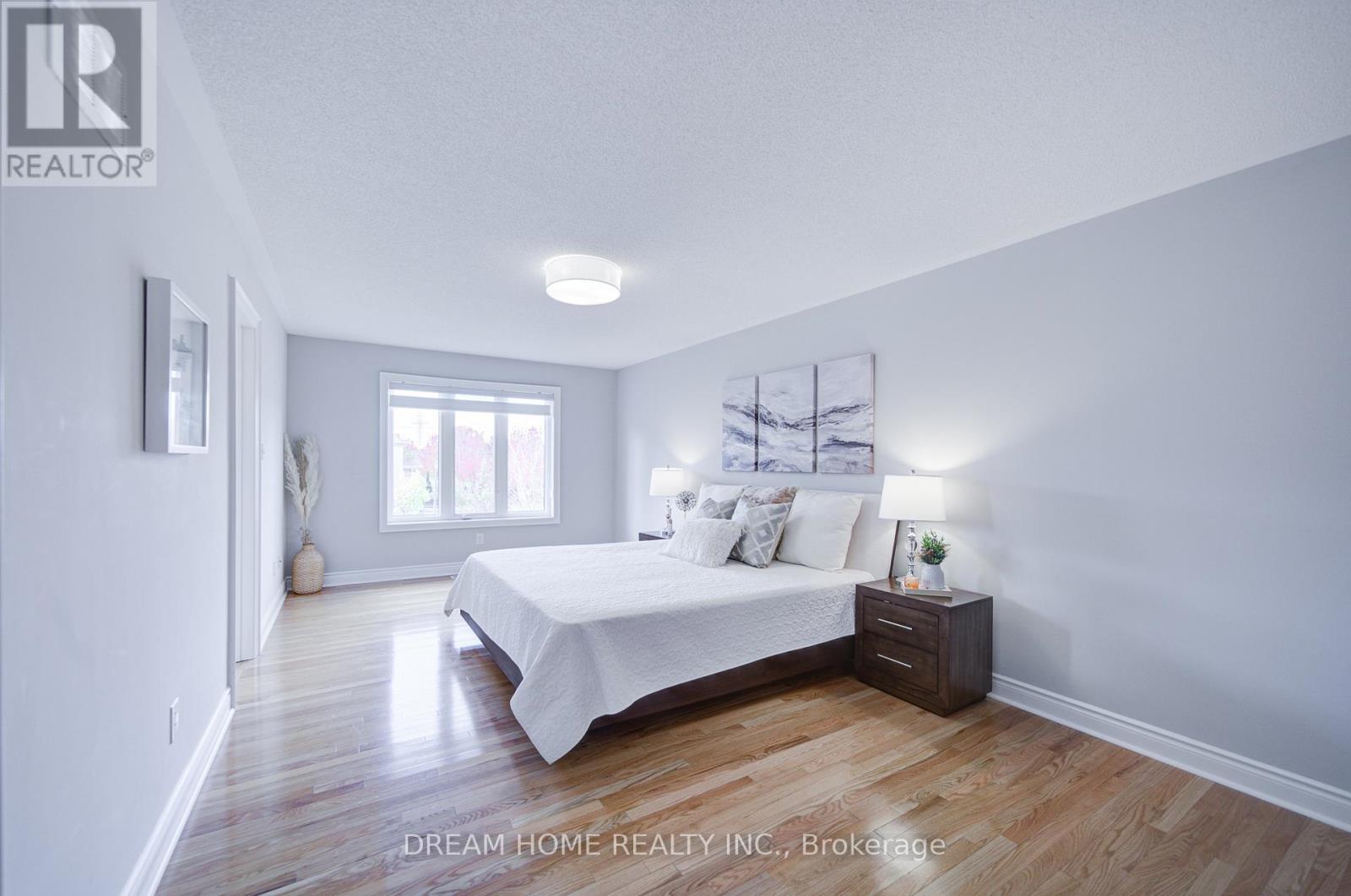 172 Tom Taylor Crescent, Newmarket, ON - Indoor Photo Showing Bedroom