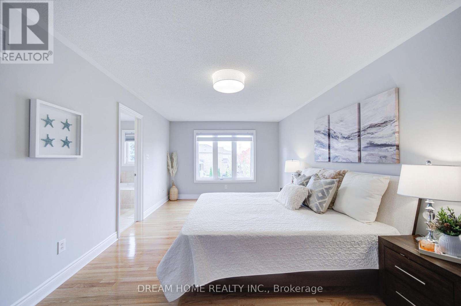 172 Tom Taylor Crescent, Newmarket, ON - Indoor Photo Showing Bedroom