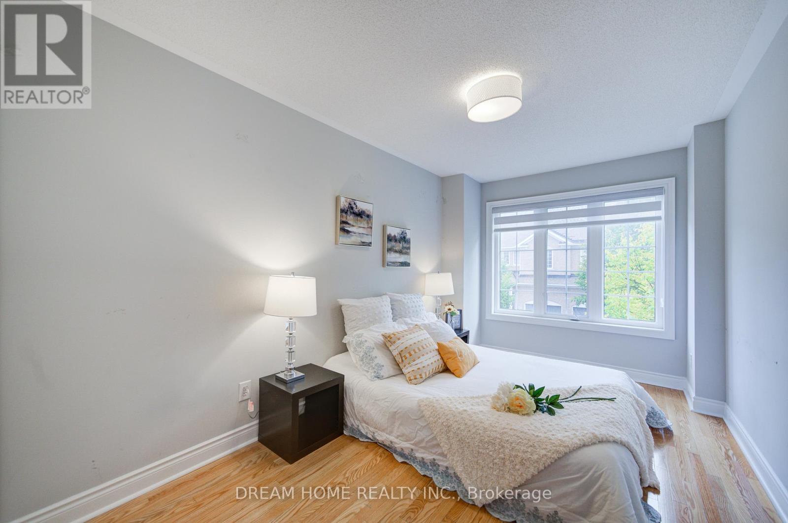 172 Tom Taylor Crescent, Newmarket, ON - Indoor Photo Showing Bedroom