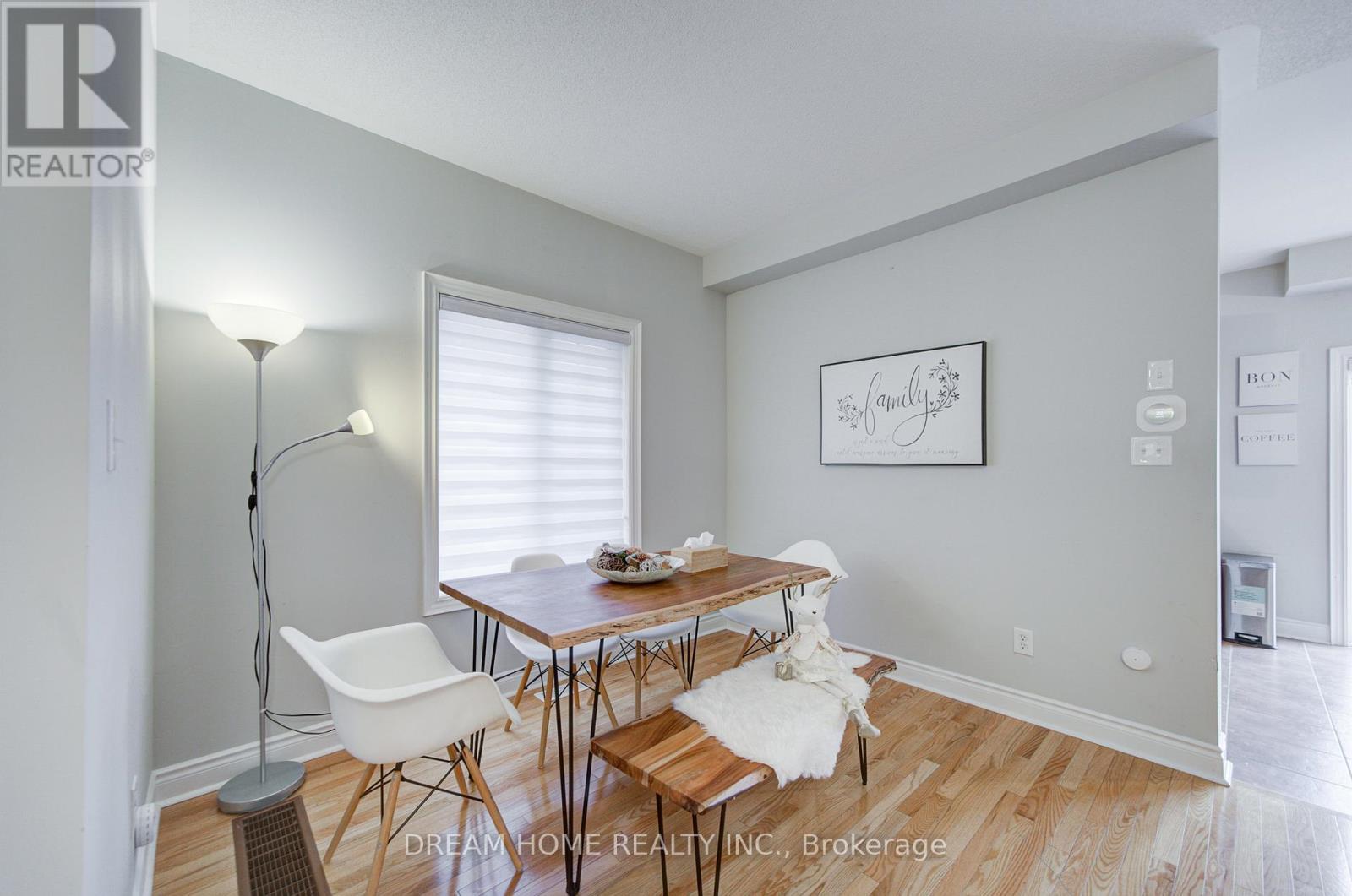 172 Tom Taylor Crescent, Newmarket, ON - Indoor Photo Showing Dining Room
