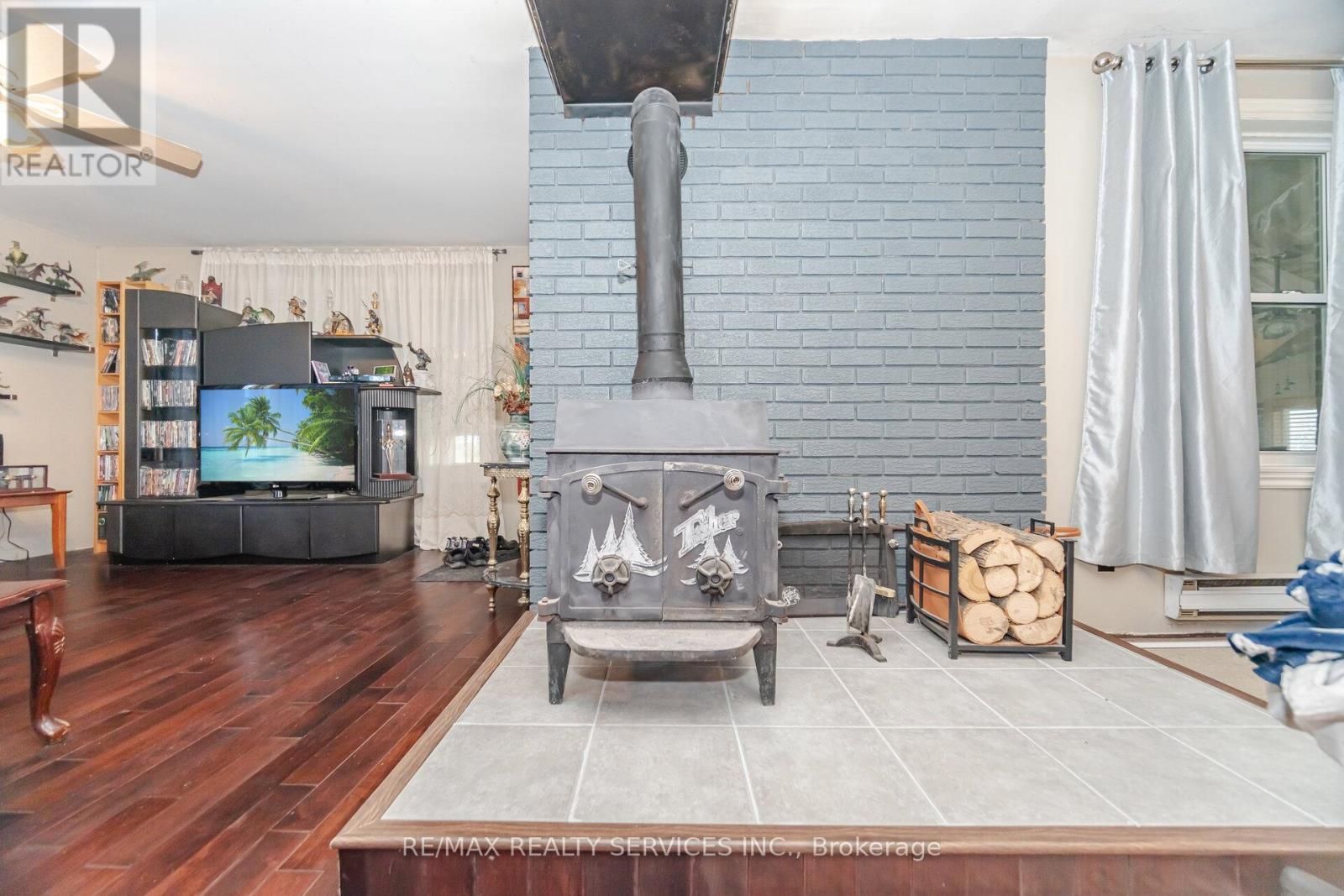 764059 240 Side Road, Melancthon, ON -