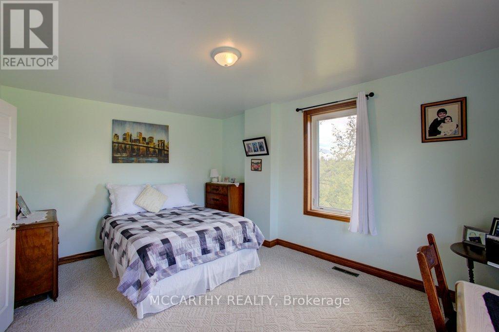Spacious 2nd Bedroom with lg windows, Bright High - 713630 Durham Road B, Grey Highlands, ON