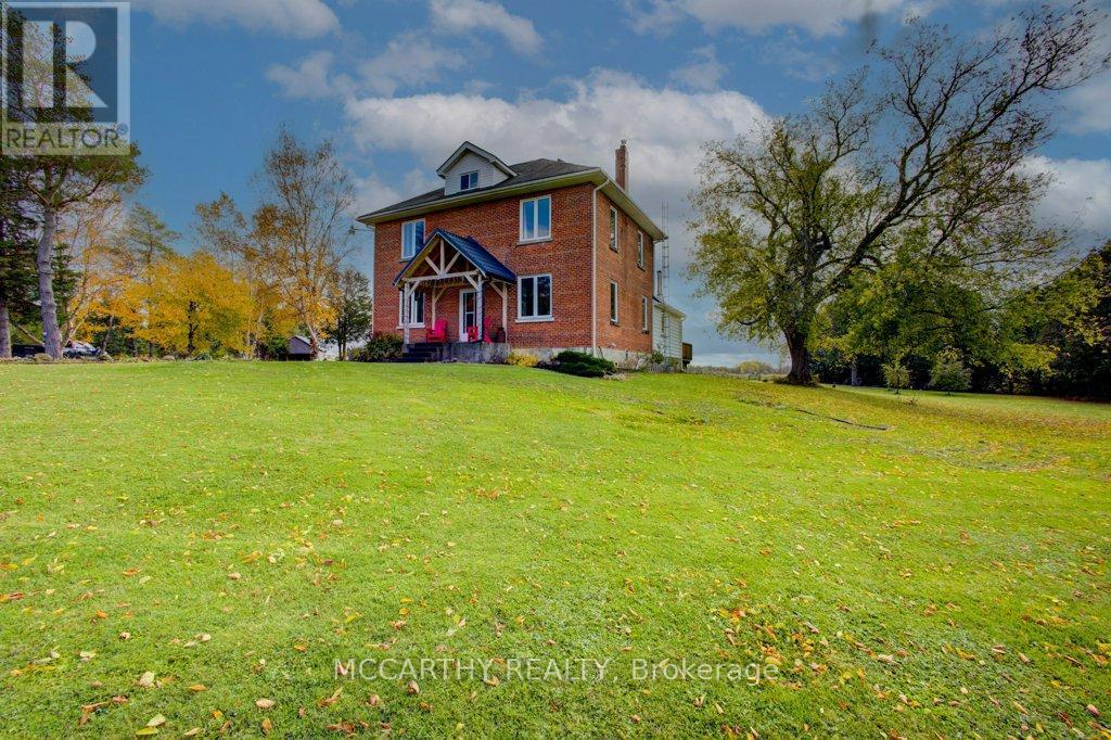Solid brick house - 713630 Durham Road B, Grey Highlands, ON