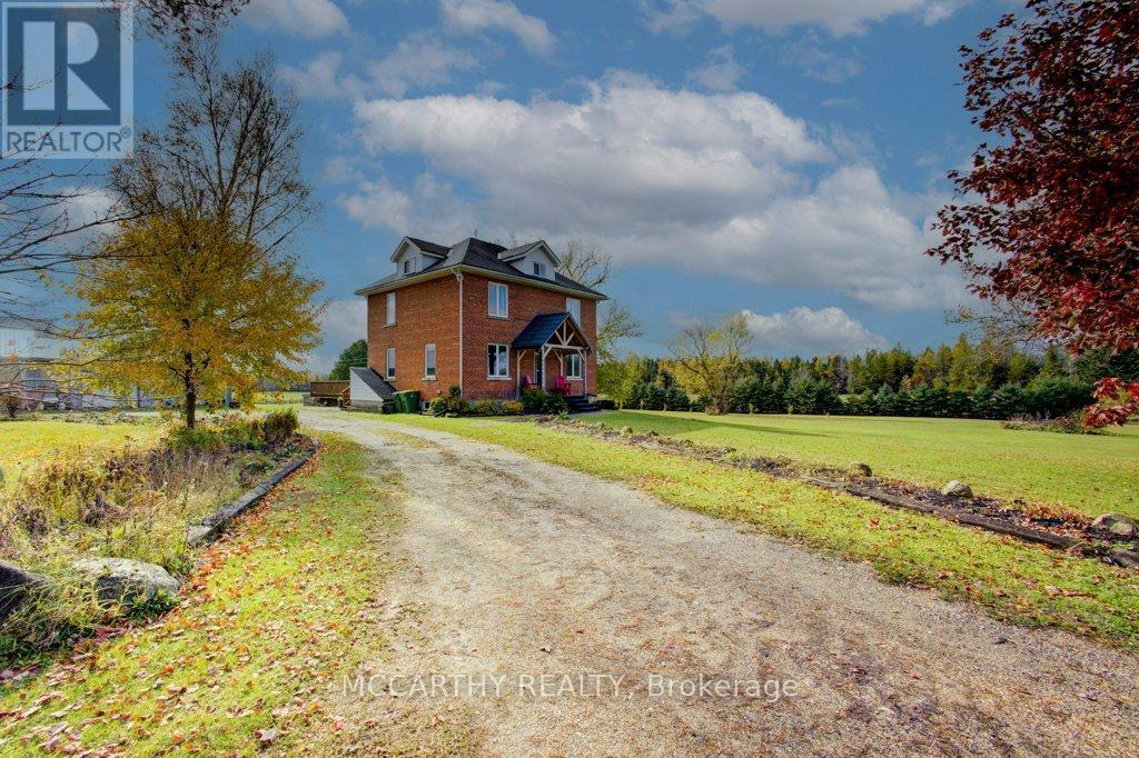 Easy access U Driveway with plenty of parking - 713630 Durham Road B, Grey Highlands, ON