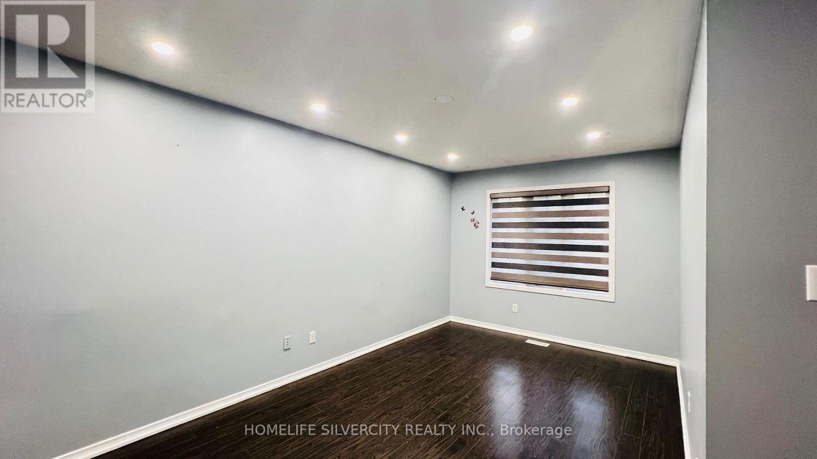 7 Bison Run Road, Brampton, ON - Indoor Photo Showing Other Room