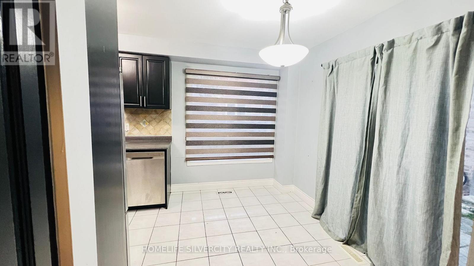 7 Bison Run Road, Brampton, ON - Indoor