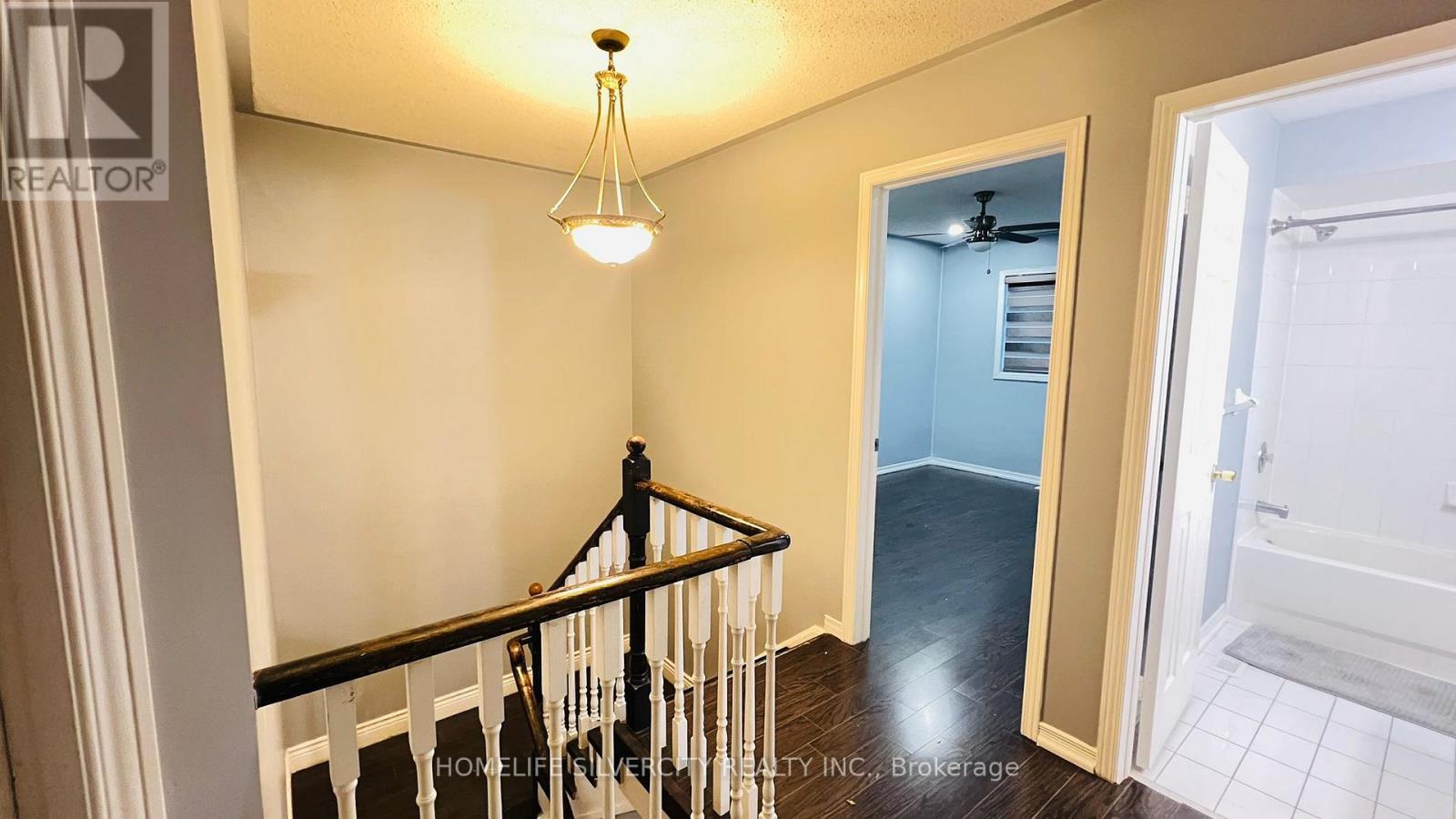 7 Bison Run Road, Brampton, ON - Indoor Photo Showing Other Room