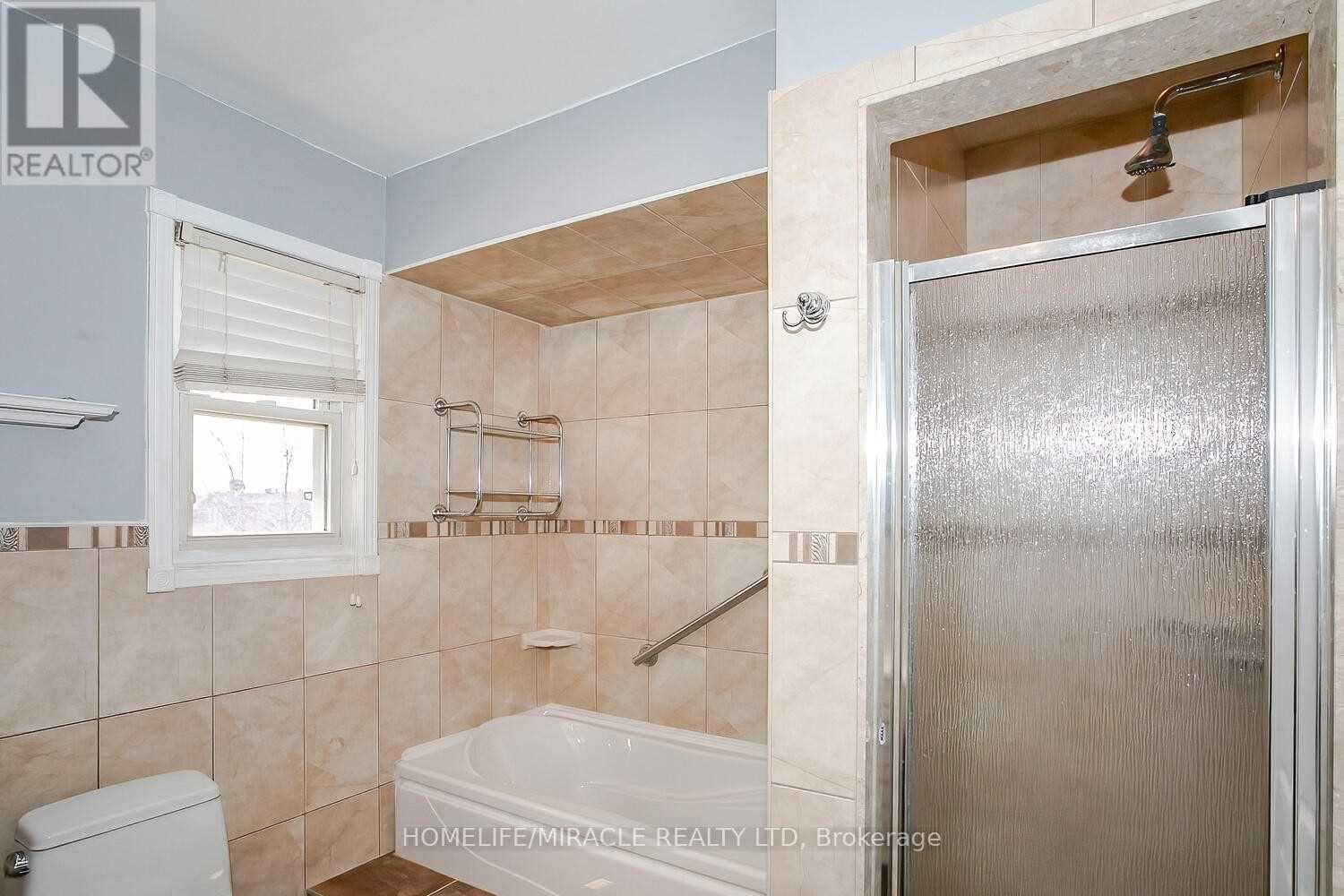 61 Alabaster Drive, Brampton, ON - Indoor Photo Showing Bathroom