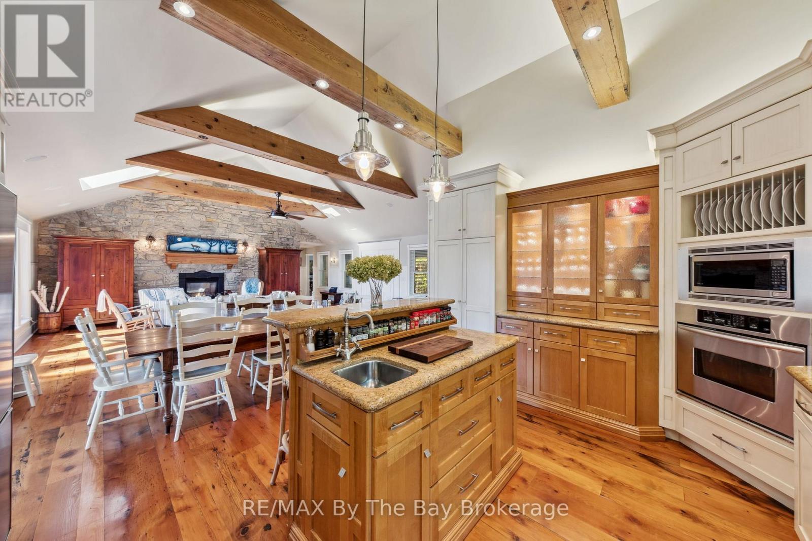 261 Kim T Lane, Georgian Bay (Baxter), ON - Indoor