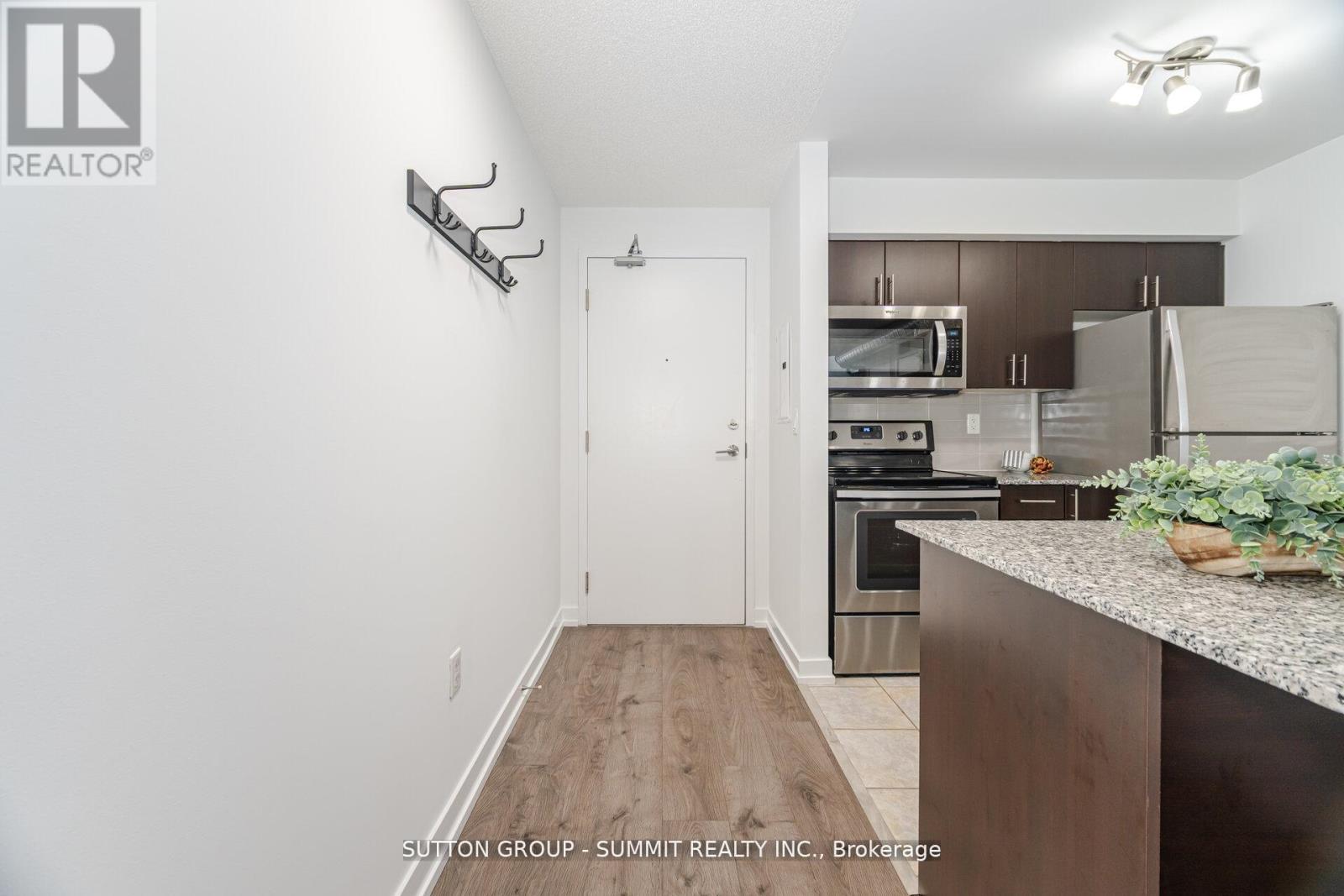 311 - 1410 Dupont Street, Toronto, ON - Indoor Photo Showing Kitchen