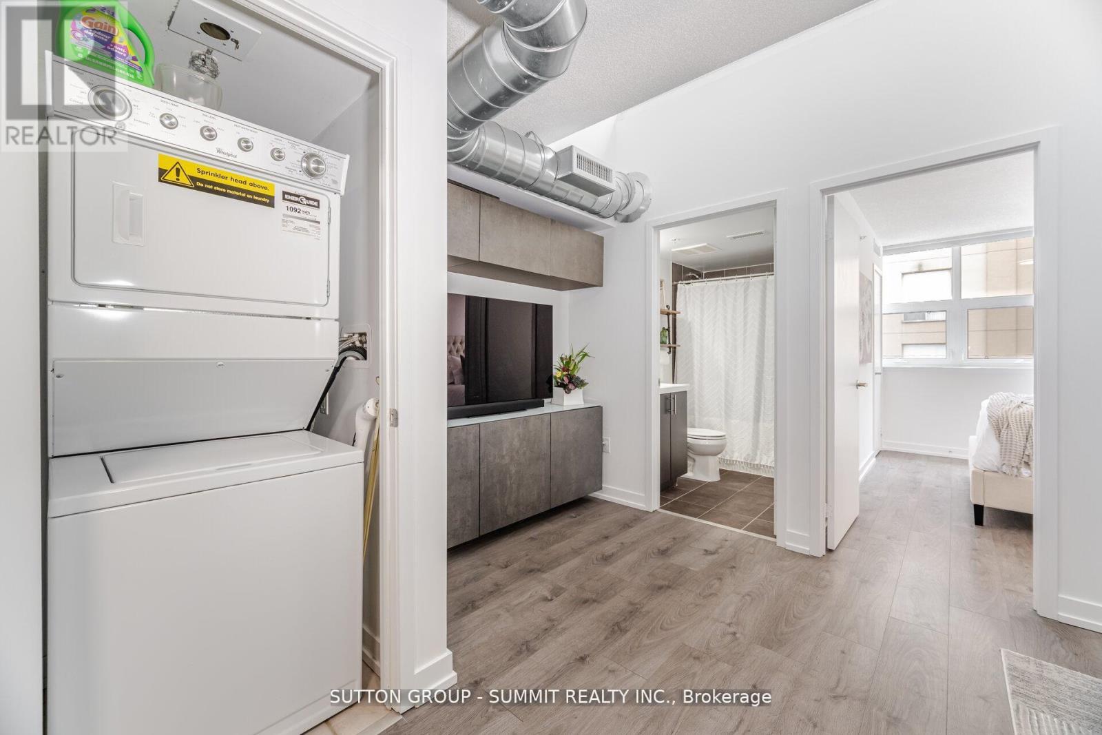 311 - 1410 Dupont Street, Toronto, ON - Indoor Photo Showing Laundry Room