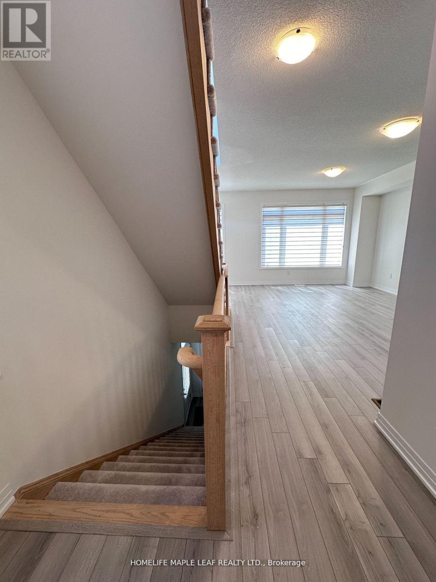 201 - 585 Colborne Street E, Brantford, ON - Indoor Photo Showing Other Room