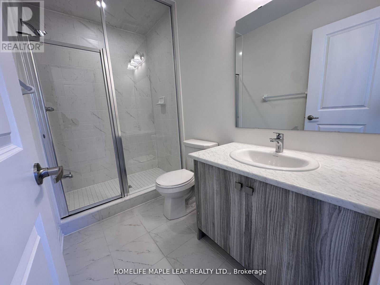 201 - 585 Colborne Street E, Brantford, ON - Indoor Photo Showing Bathroom