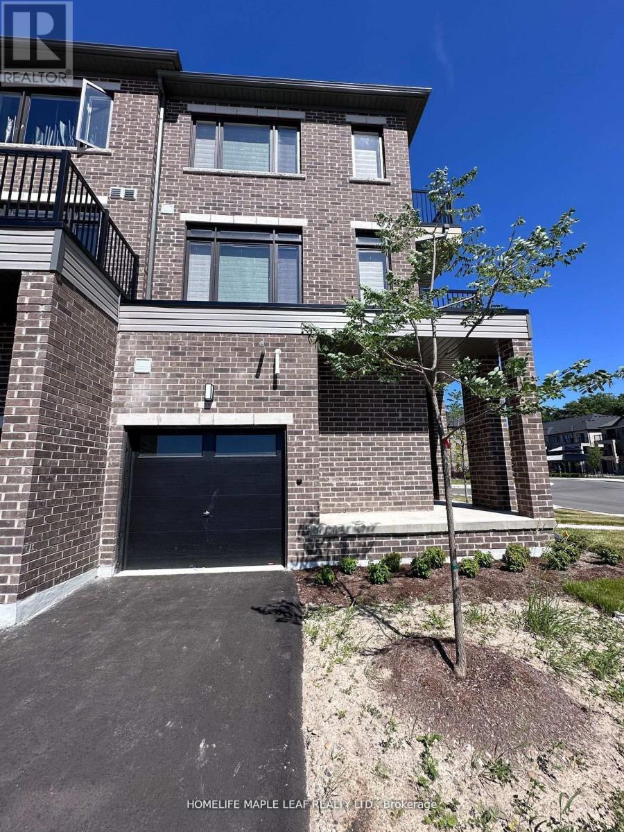 201 - 585 Colborne Street E, Brantford, ON - Outdoor With Balcony