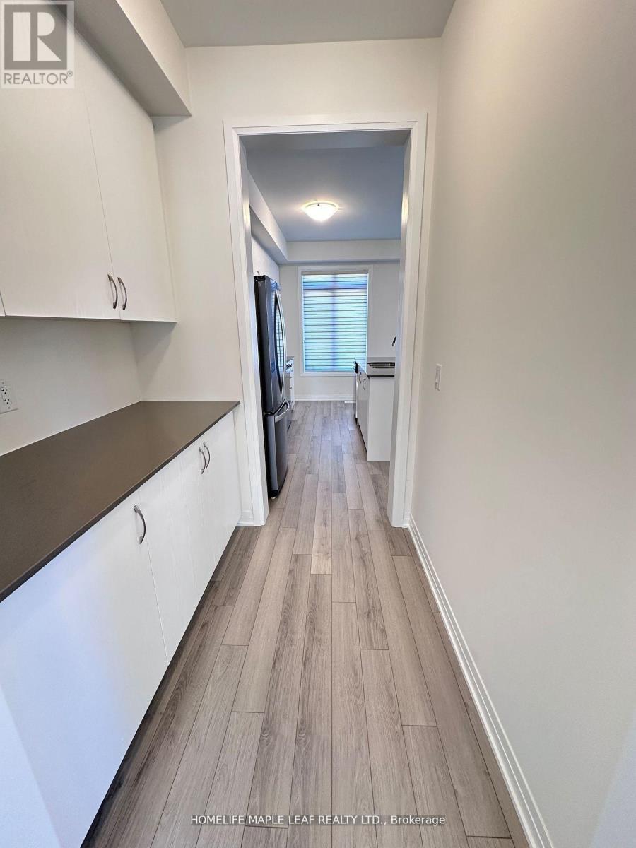 201 - 585 Colborne Street E, Brantford, ON - Indoor Photo Showing Other Room