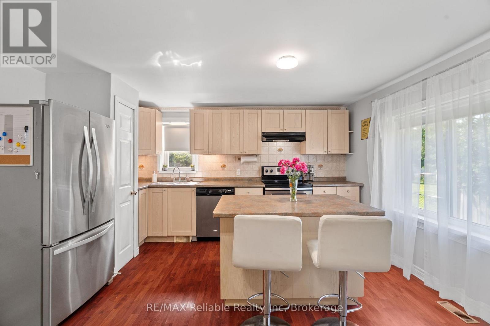 42 West William Street, Huron East (Seaforth), ON - Indoor Photo Showing Kitchen