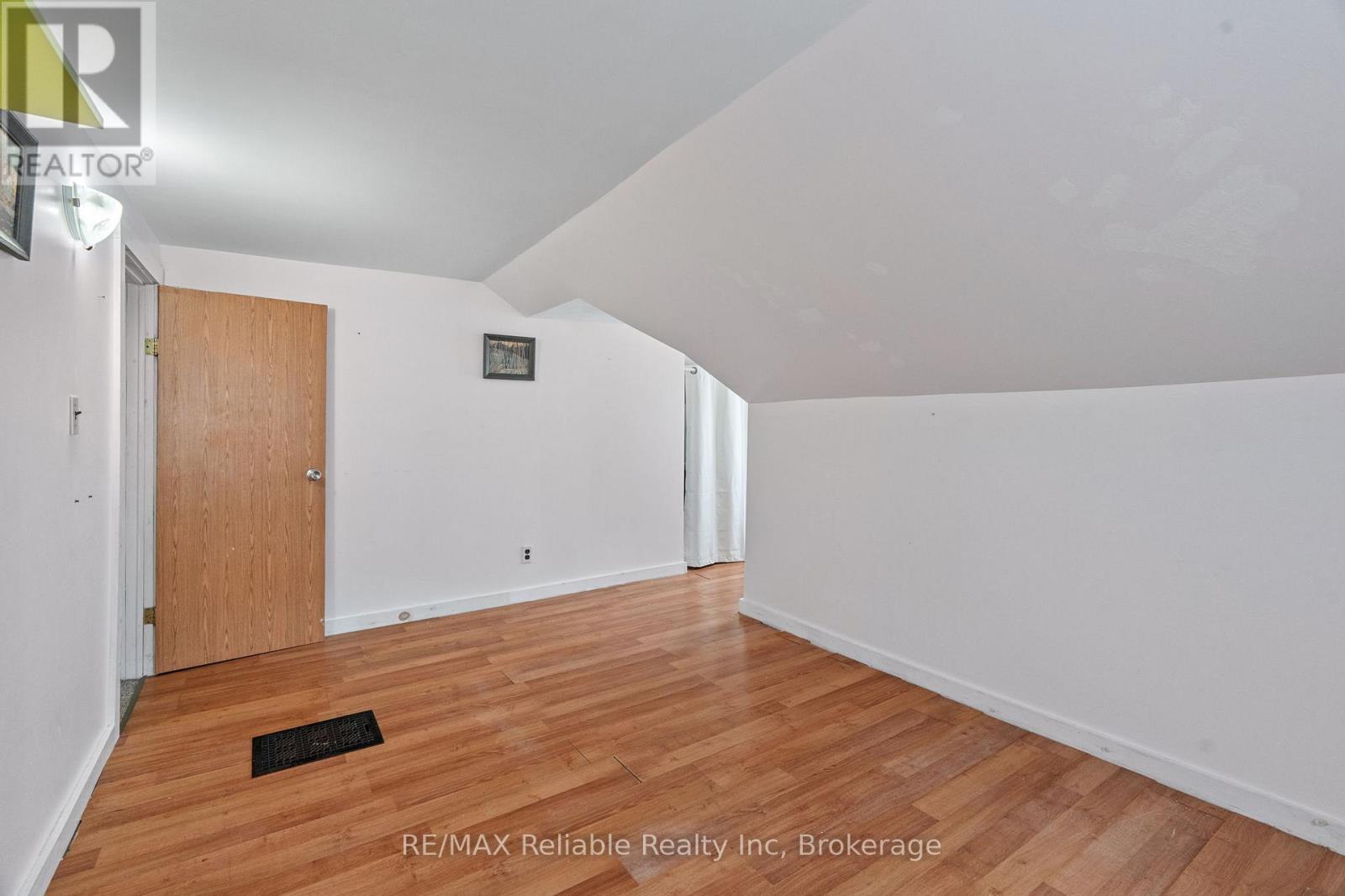 42 West William Street, Huron East (Seaforth), ON - Indoor Photo Showing Other Room